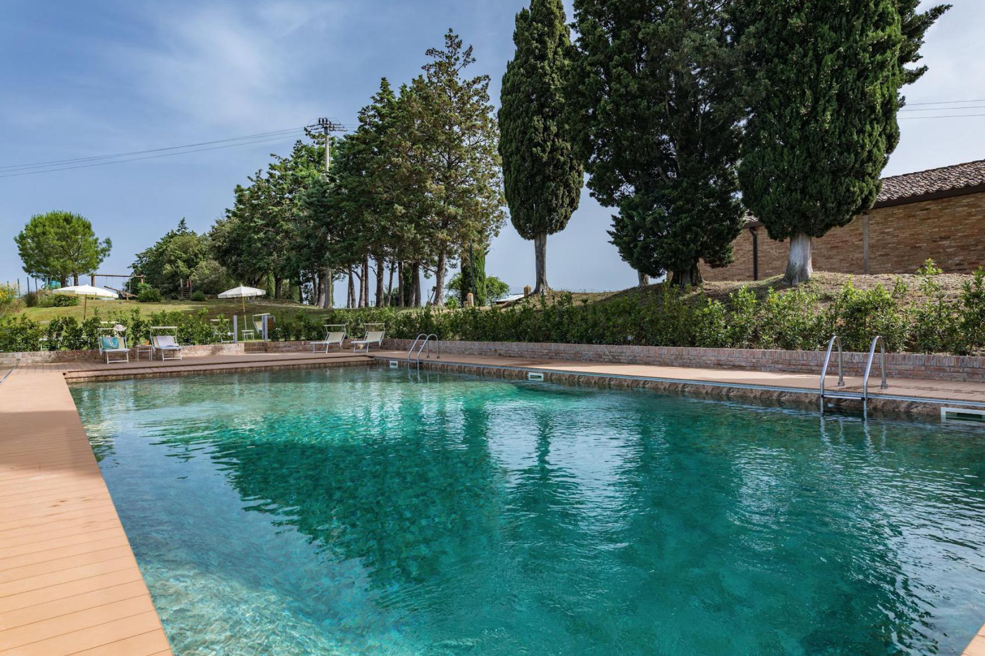 Agriturismo Tuscany Agriturismo in Tuscany with great views