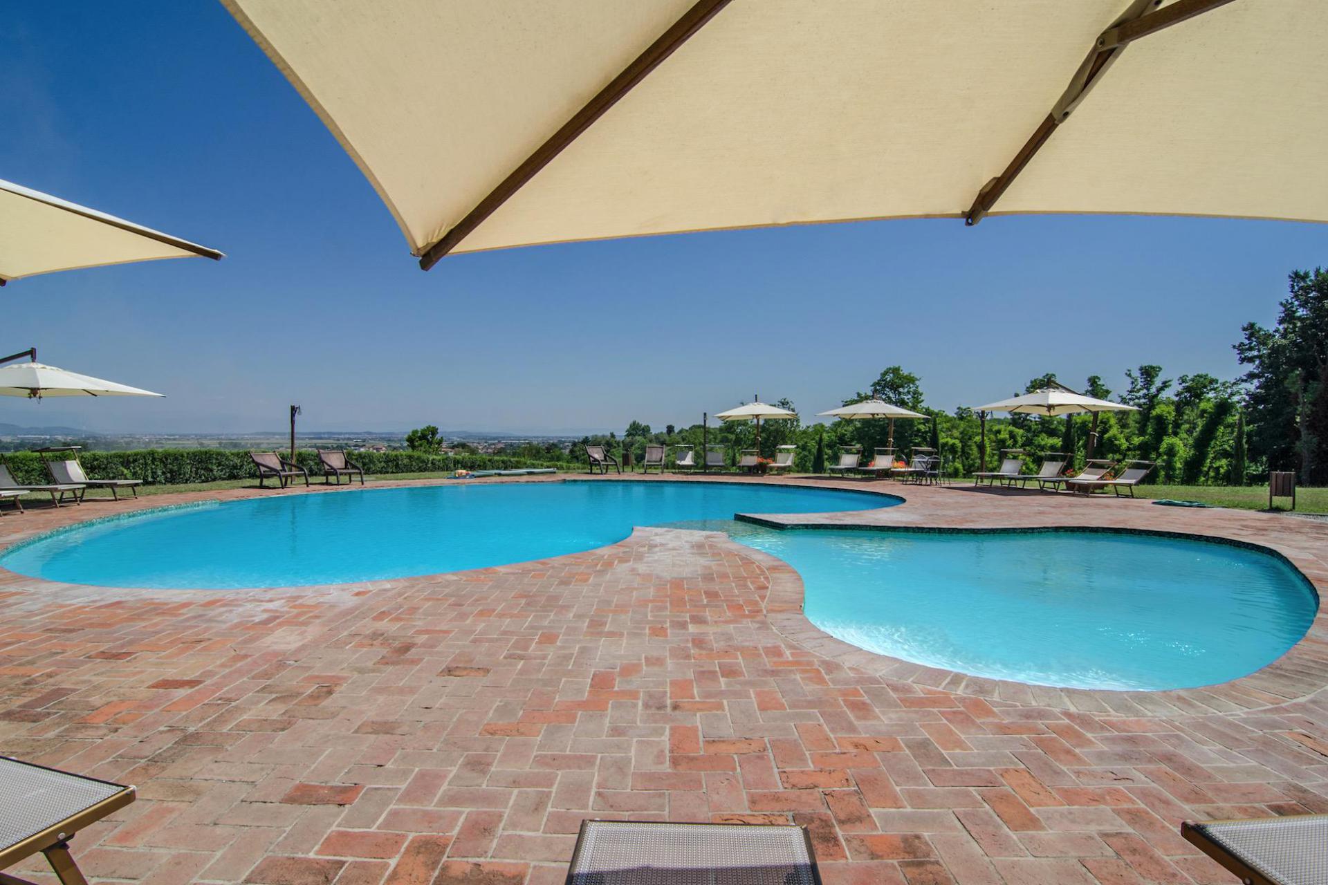 Agriturismo Tuscany Agriturismo with panoramic pool in Tuscany