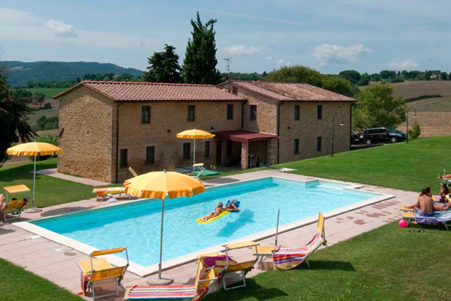 Toscaanse agriturismo met verwarmd zwembad en e-bikes