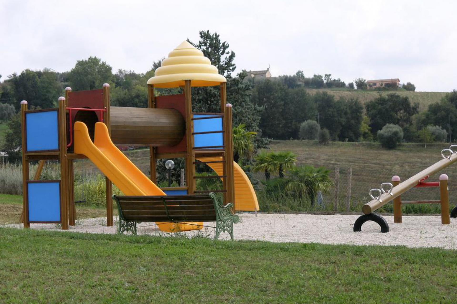 Child-friendly agriturismo in the hills of the Marche