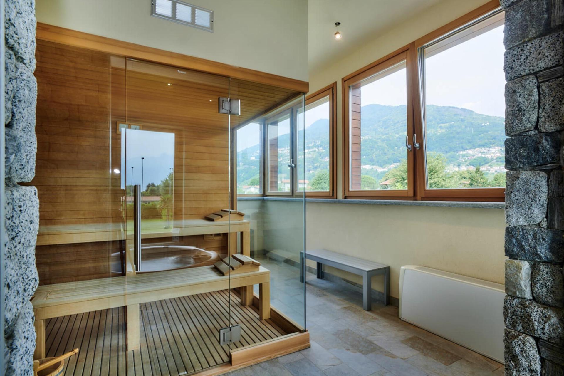 Agriturismo Comomeer en Gardameer Country hotel op prachtige lokatie aan het Comomeer