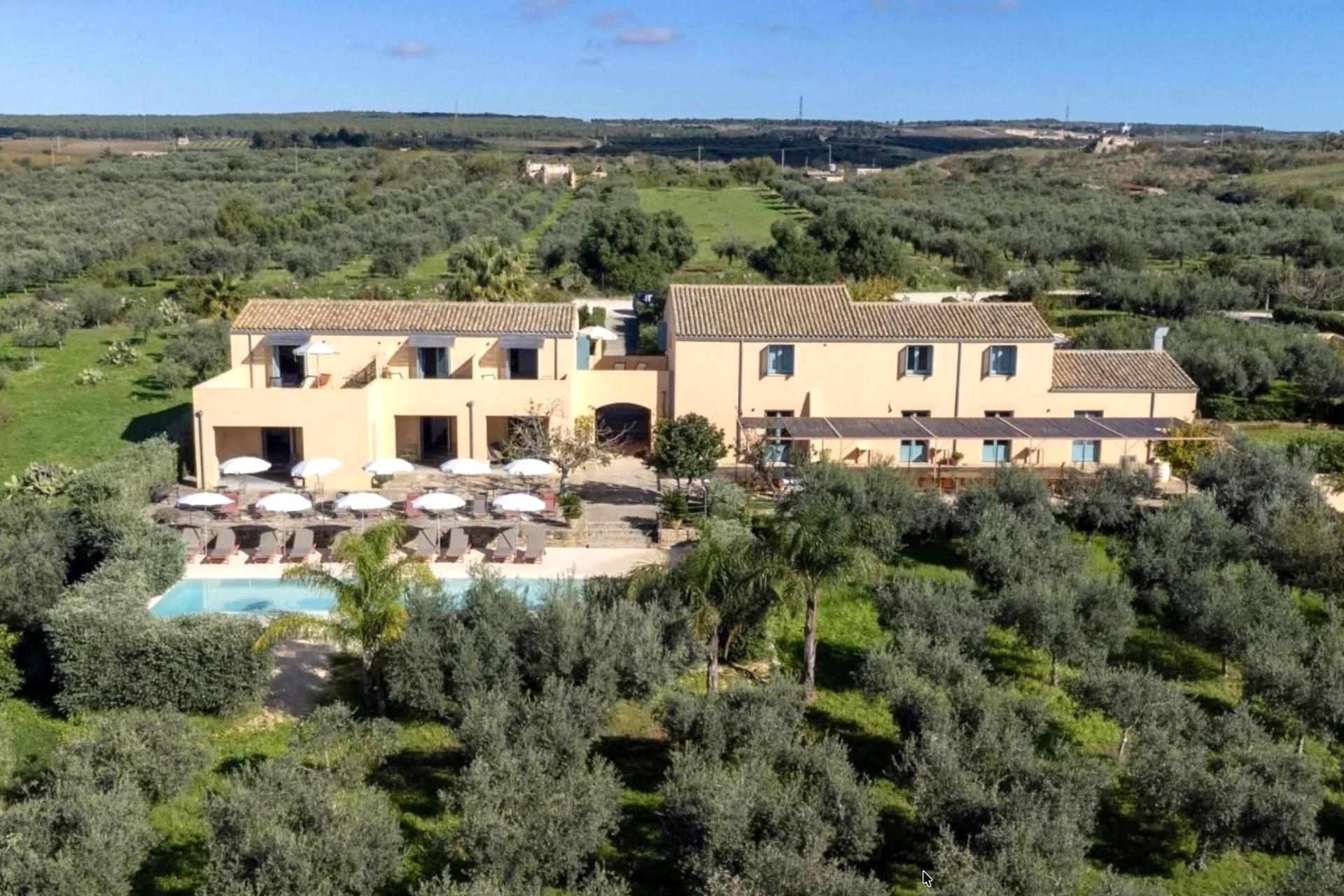 Agriturismo Sicilie Agriturismo Sicilië: zwembad, restaurant en strand nabij