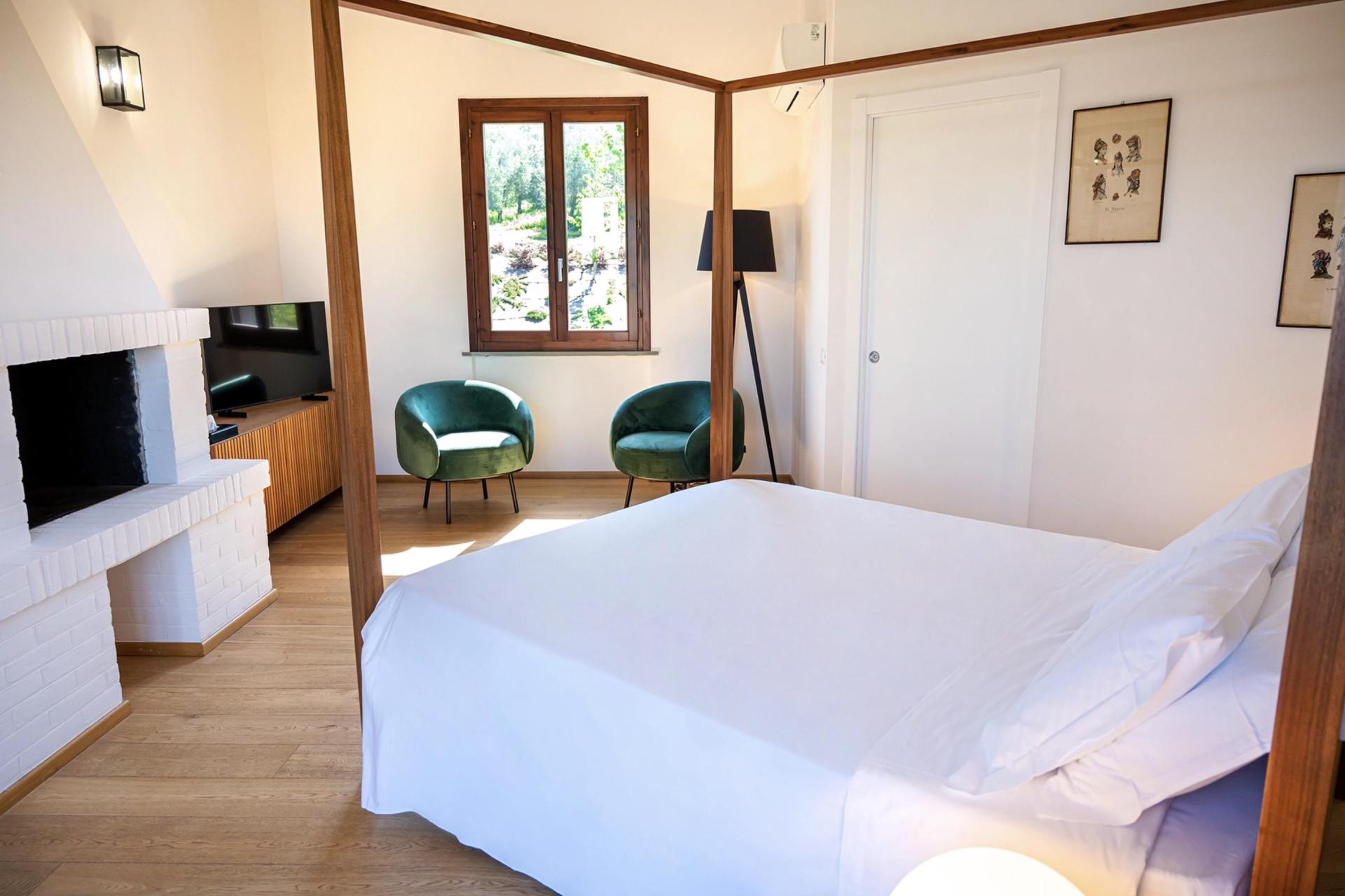 Agriturismo Le Marche Leuke agriturismo le Marche met restaurant in olijfgaard