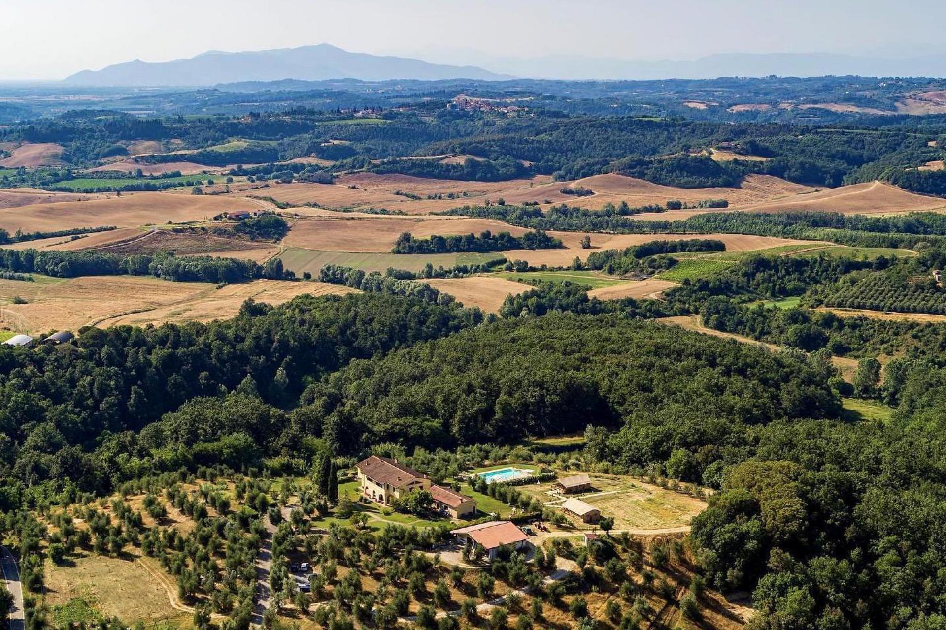 Quiet agriturismo in Tuscany between vineyards