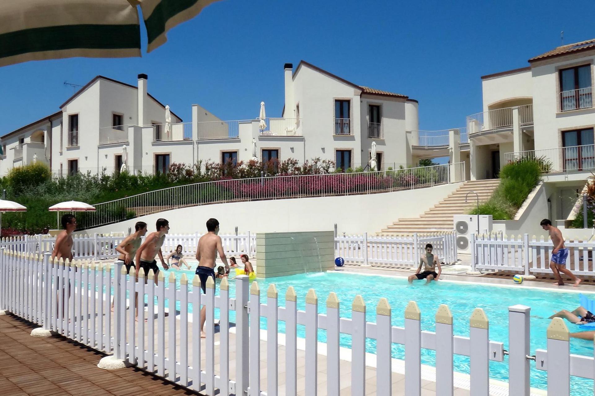 Child-friendly agriturismo near the sea