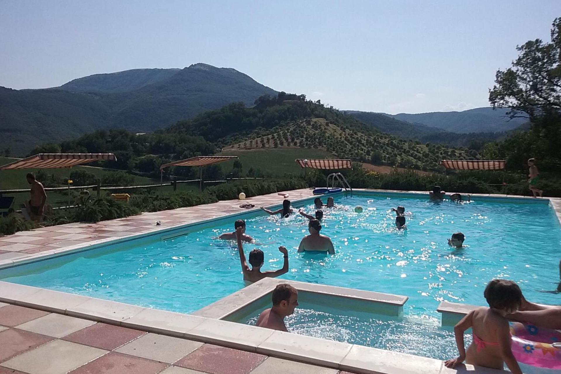 Nice, child-friendly agriturismo surrounded by nature in Le Marche