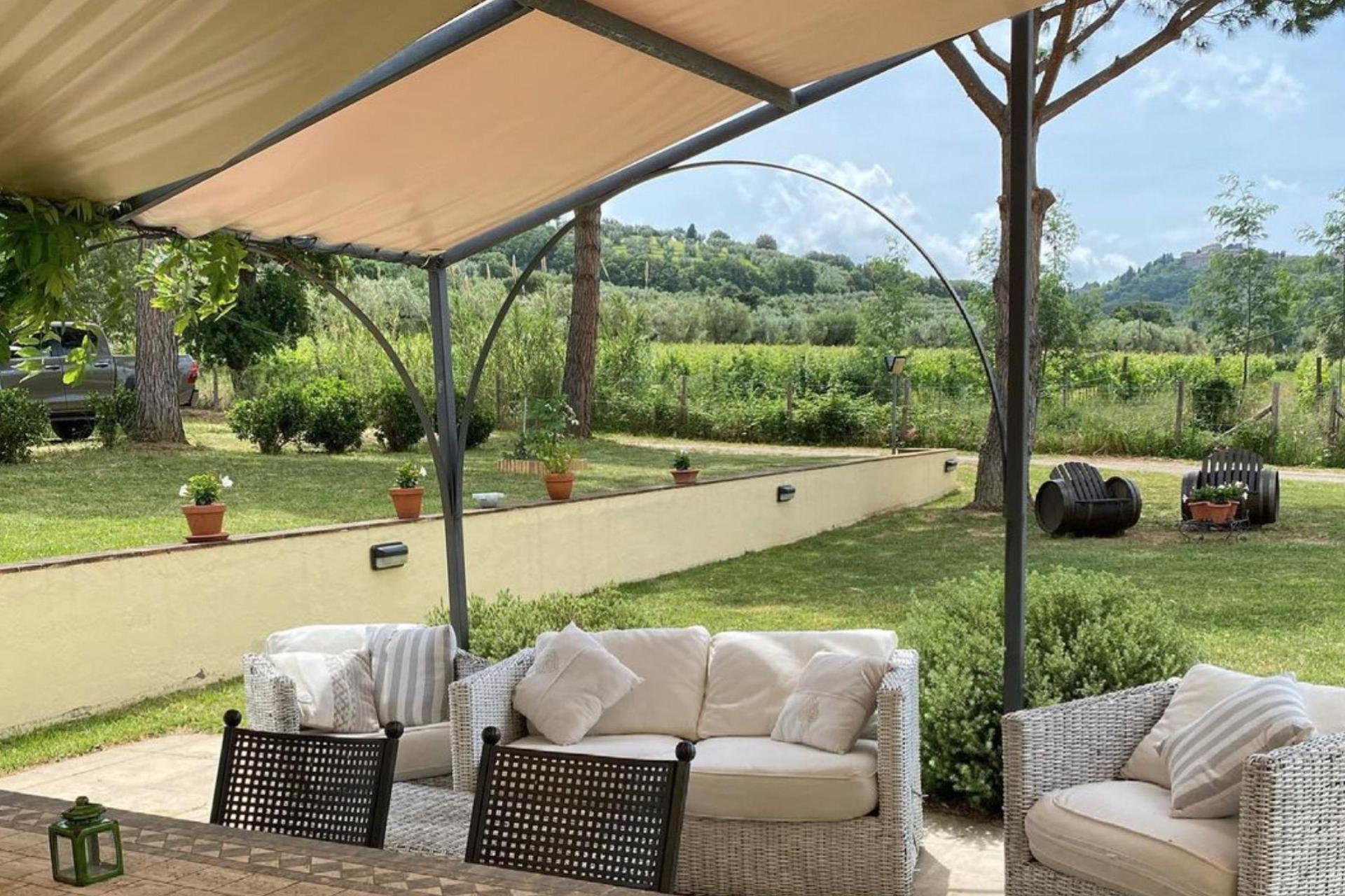Agriturismo in the hart of the Super-Tuscan wine region