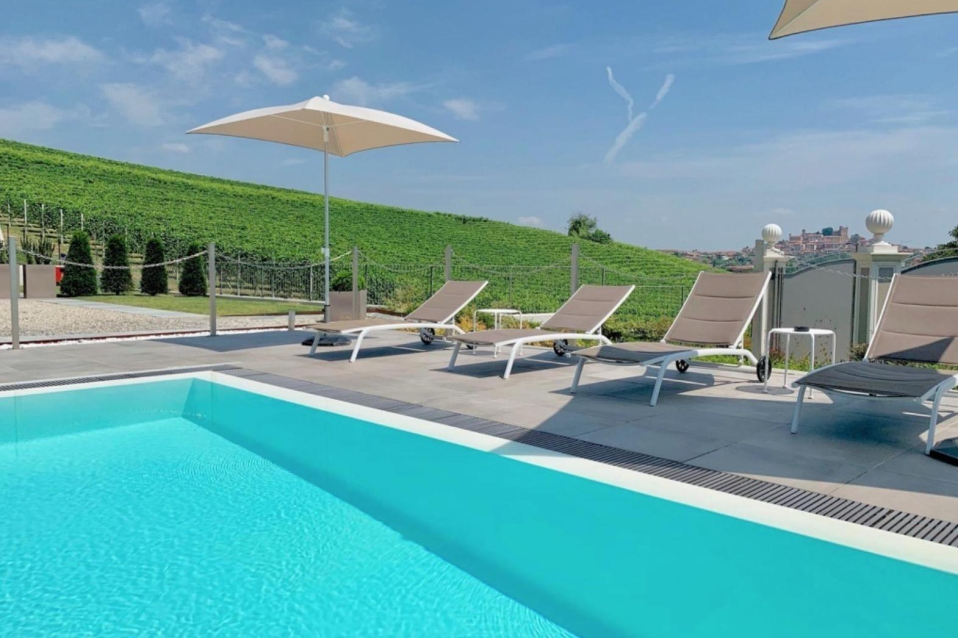 Charming agriturismo with pool in Piedmont