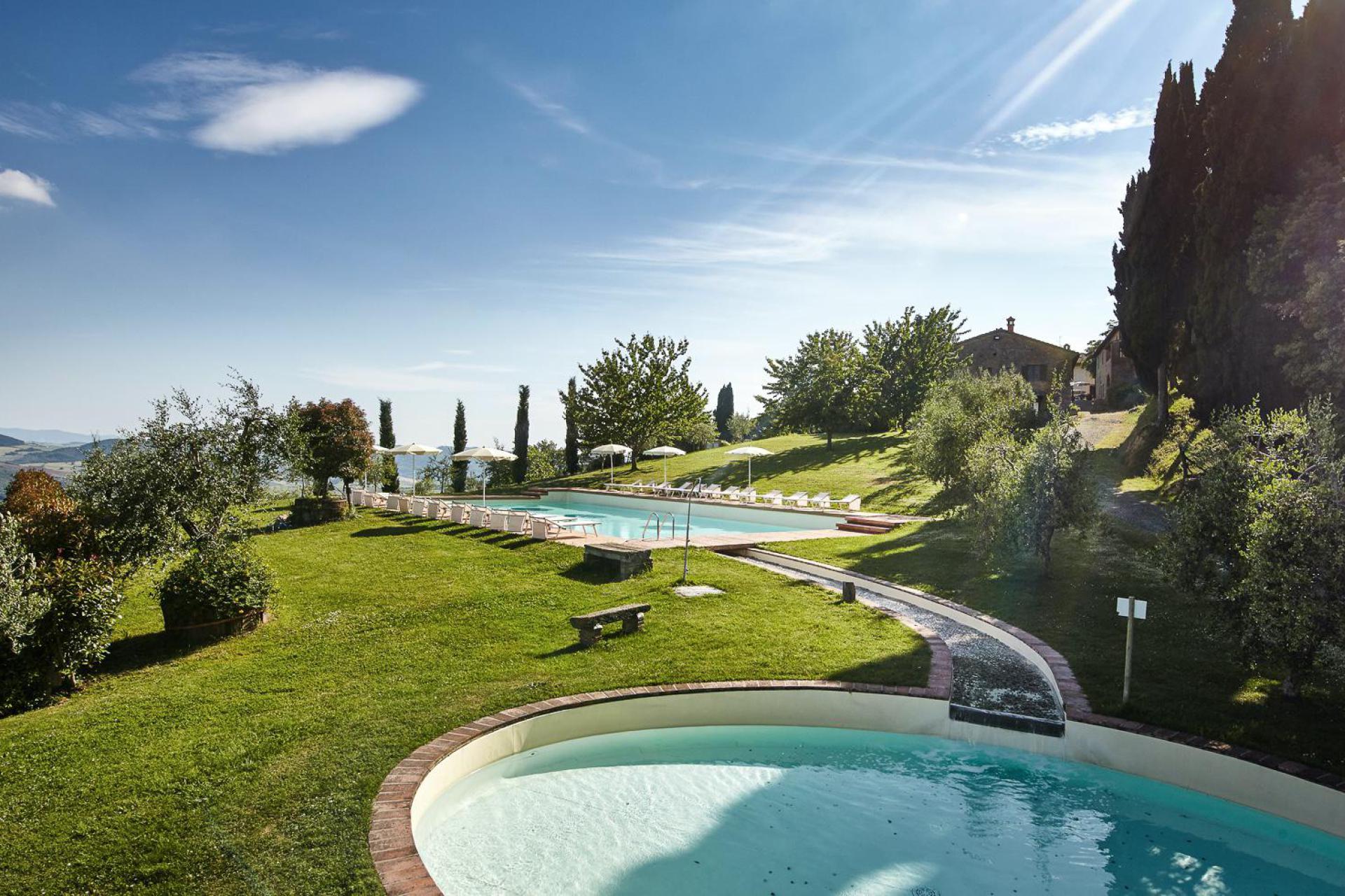 Authentic agriturismo with restaurant within walking distance