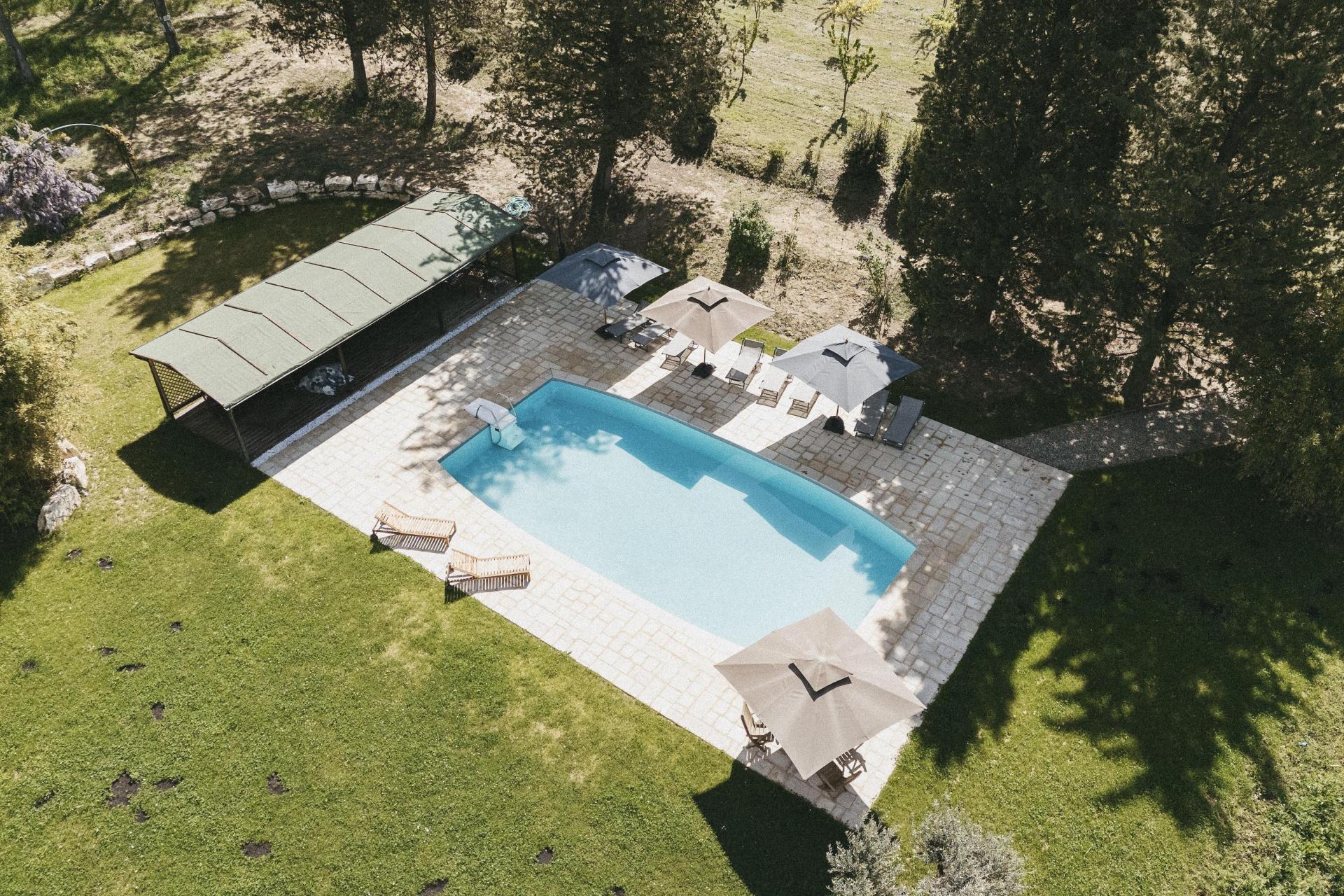 A small borgo with restaurant in the heart of Tuscany