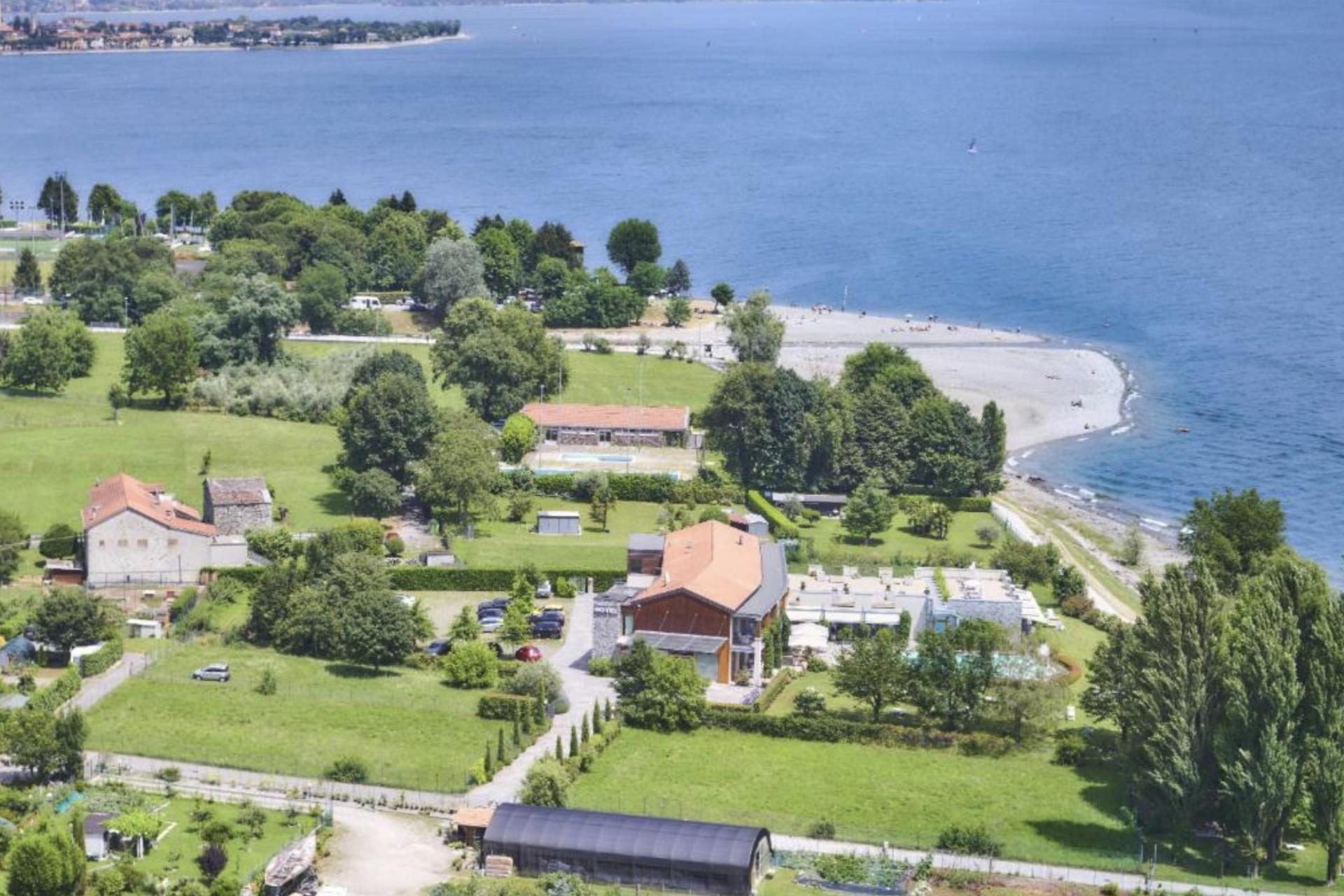 Beautiful Country Hotel on Lake Como