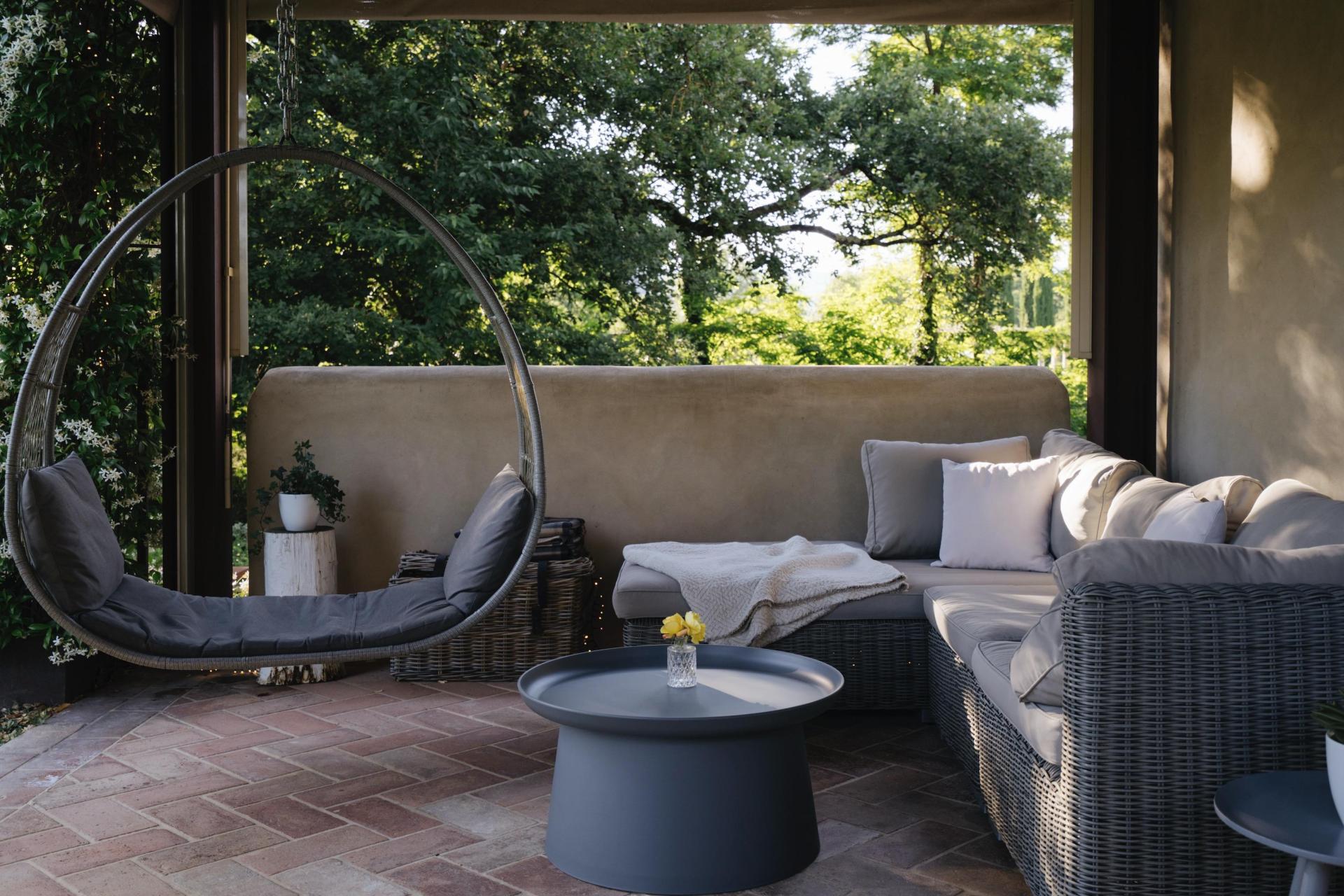 Luxury relais with restaurant and wellness near Arezzo