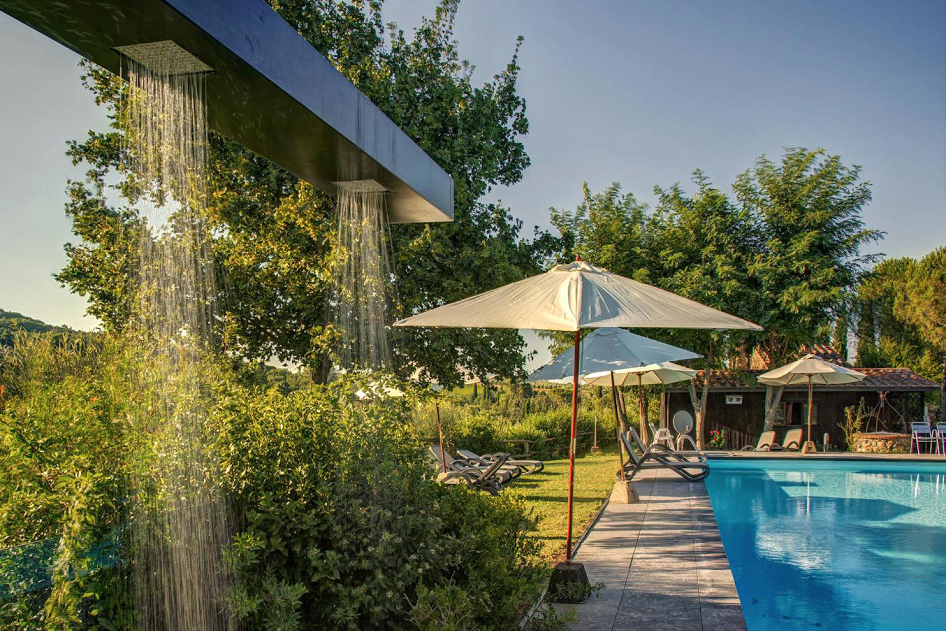 Authentic agriturismo with good restaurant