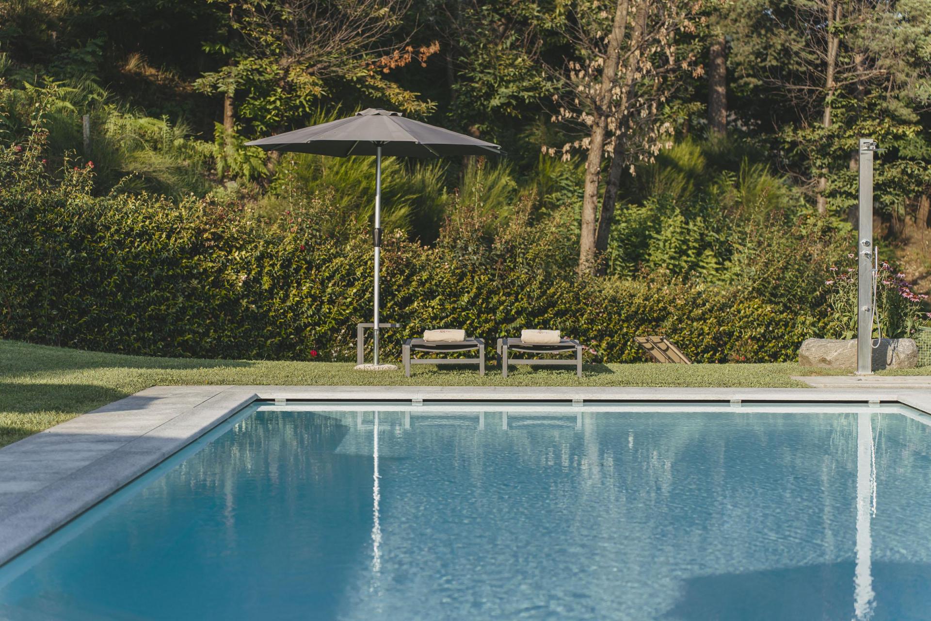 B&B near Como – Agriturismo in the hills with pool