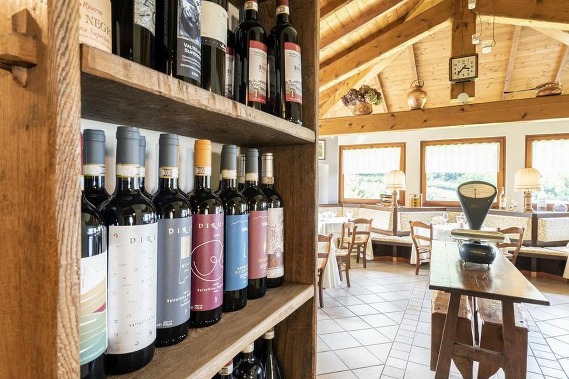 Agriturismo met goed restaurant en uitzicht op Comomeer