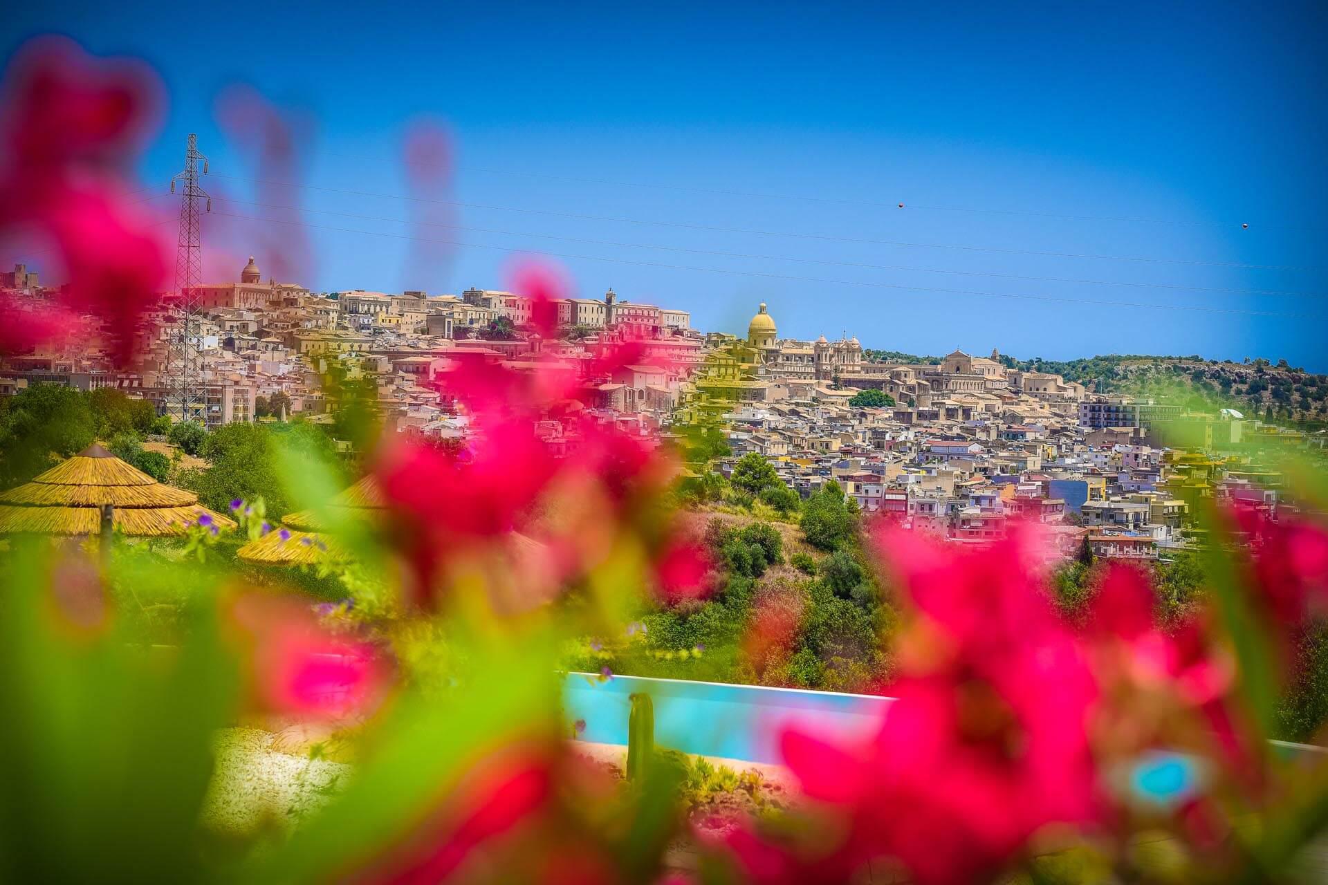 Geweldige agriturismo met uitzicht op Noto en vlakbij zee