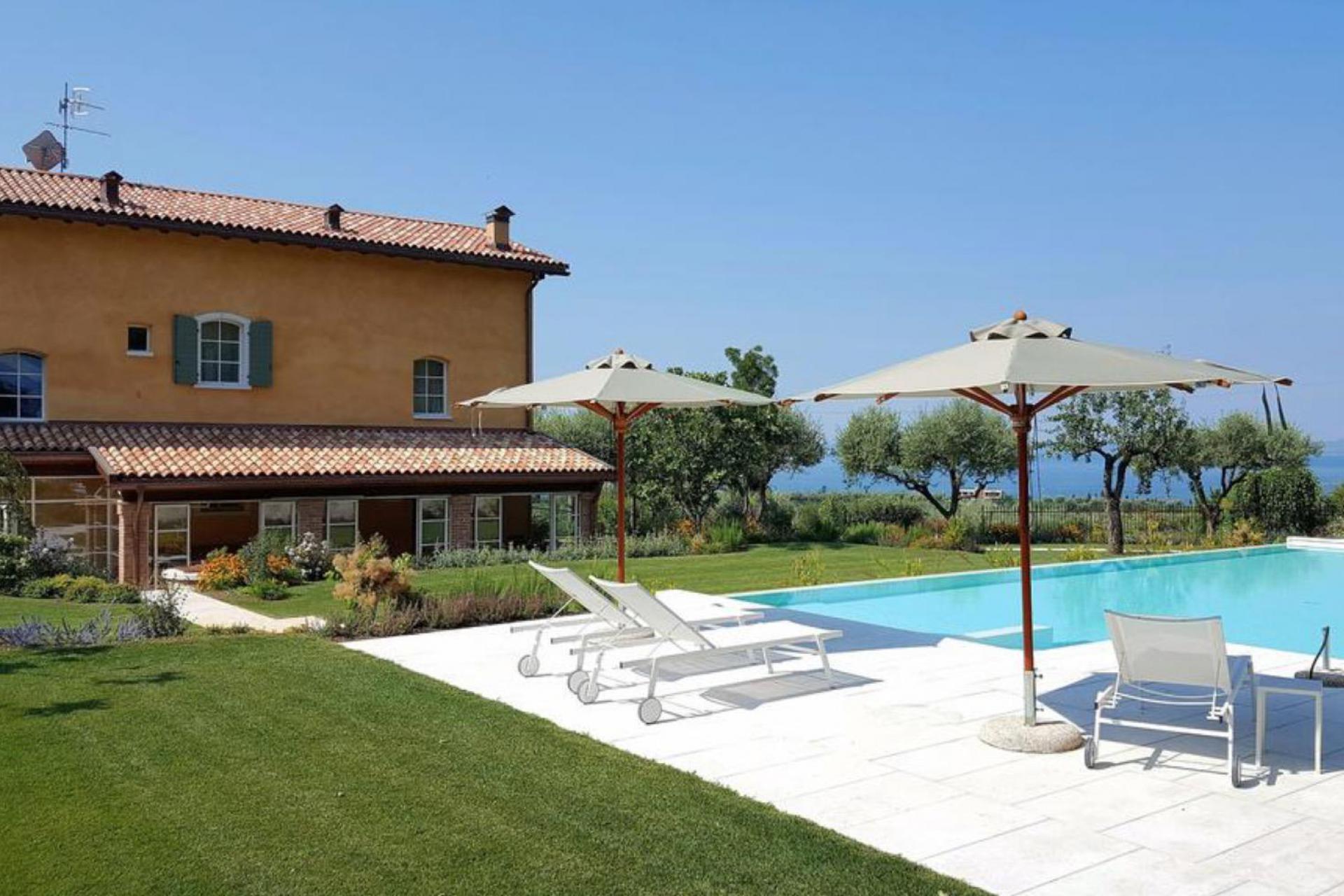 Knusse agriturismo met uitzicht op het Gardameer