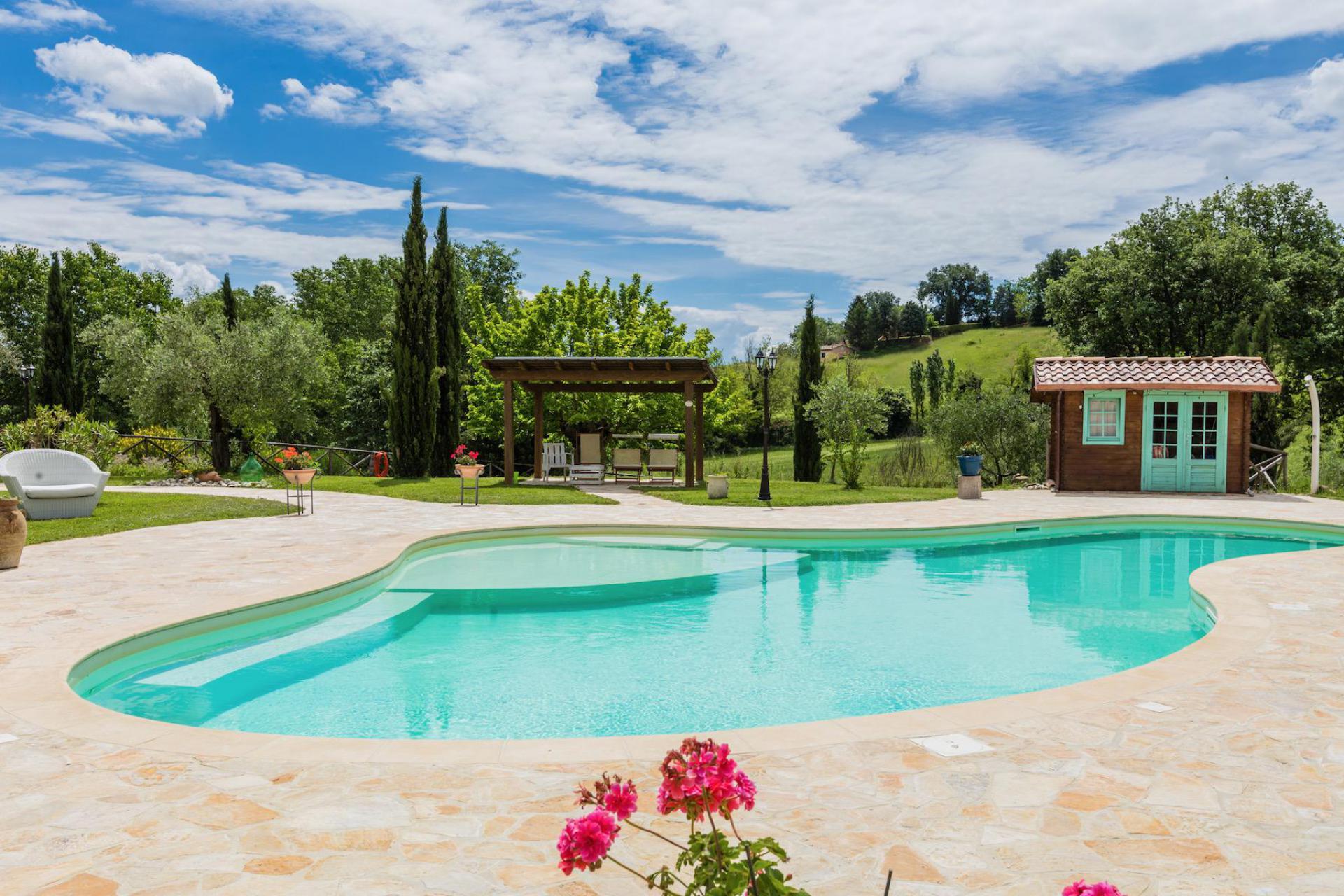 Knusse agriturismo bij authentiek dorpje in le Marche