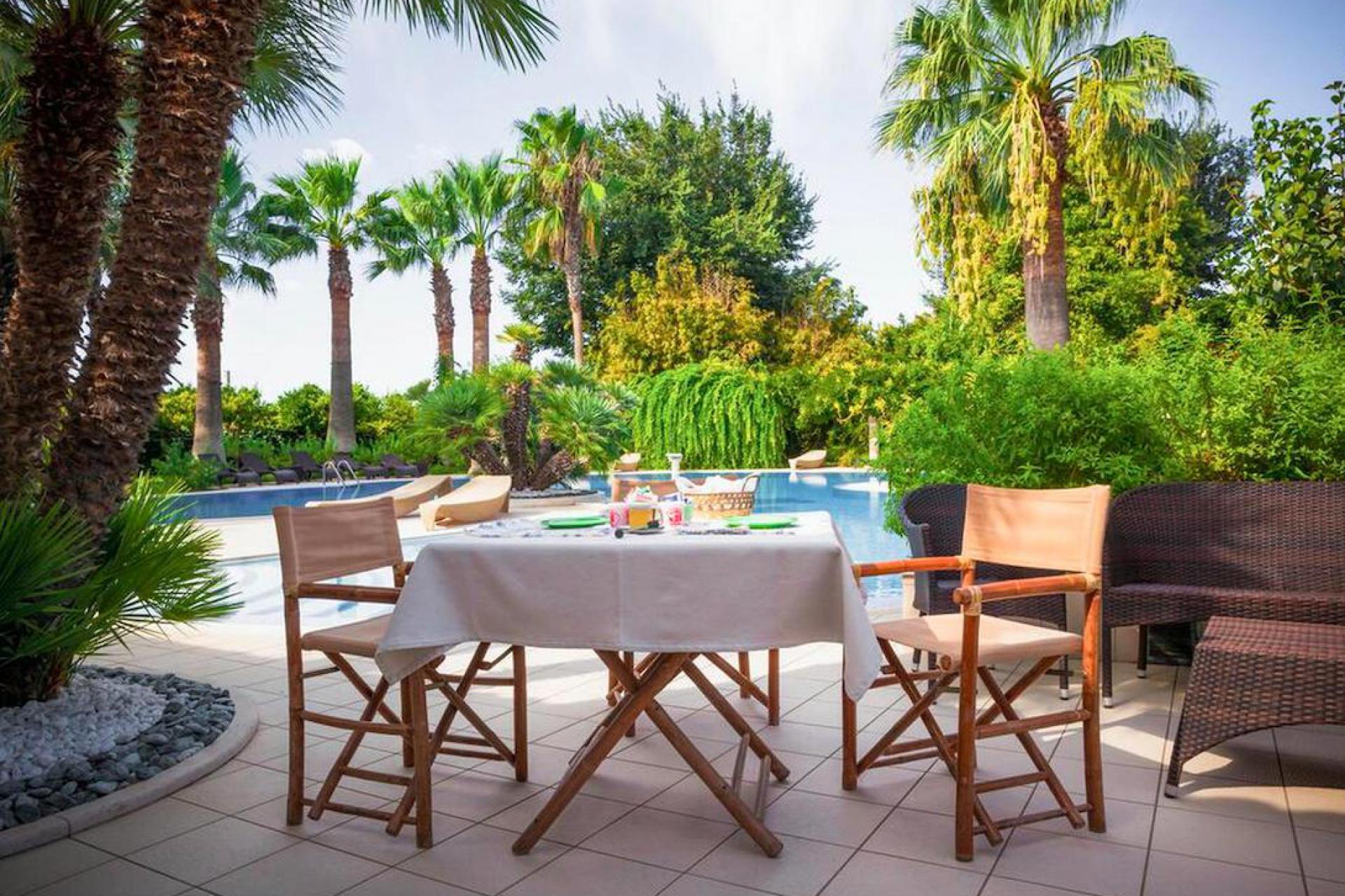 Karakteristieke agriturismo met fantastisch zwembad in Puglia