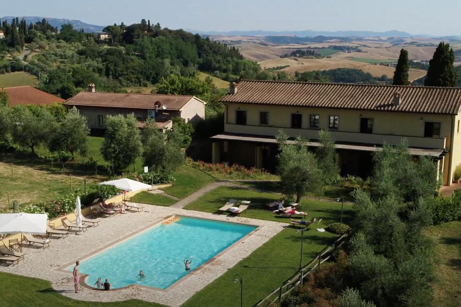 Olijfolie- en wijnboerderij in centraal Toscane