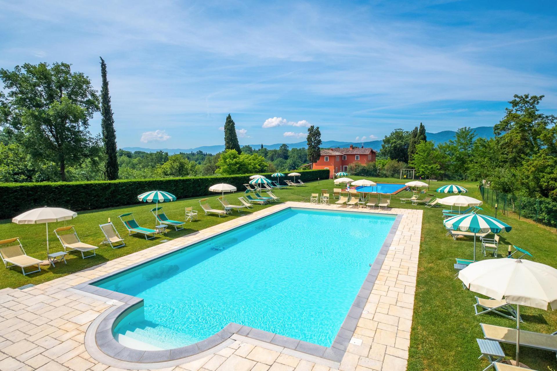 Toscaanse agriturismo met designinterieur