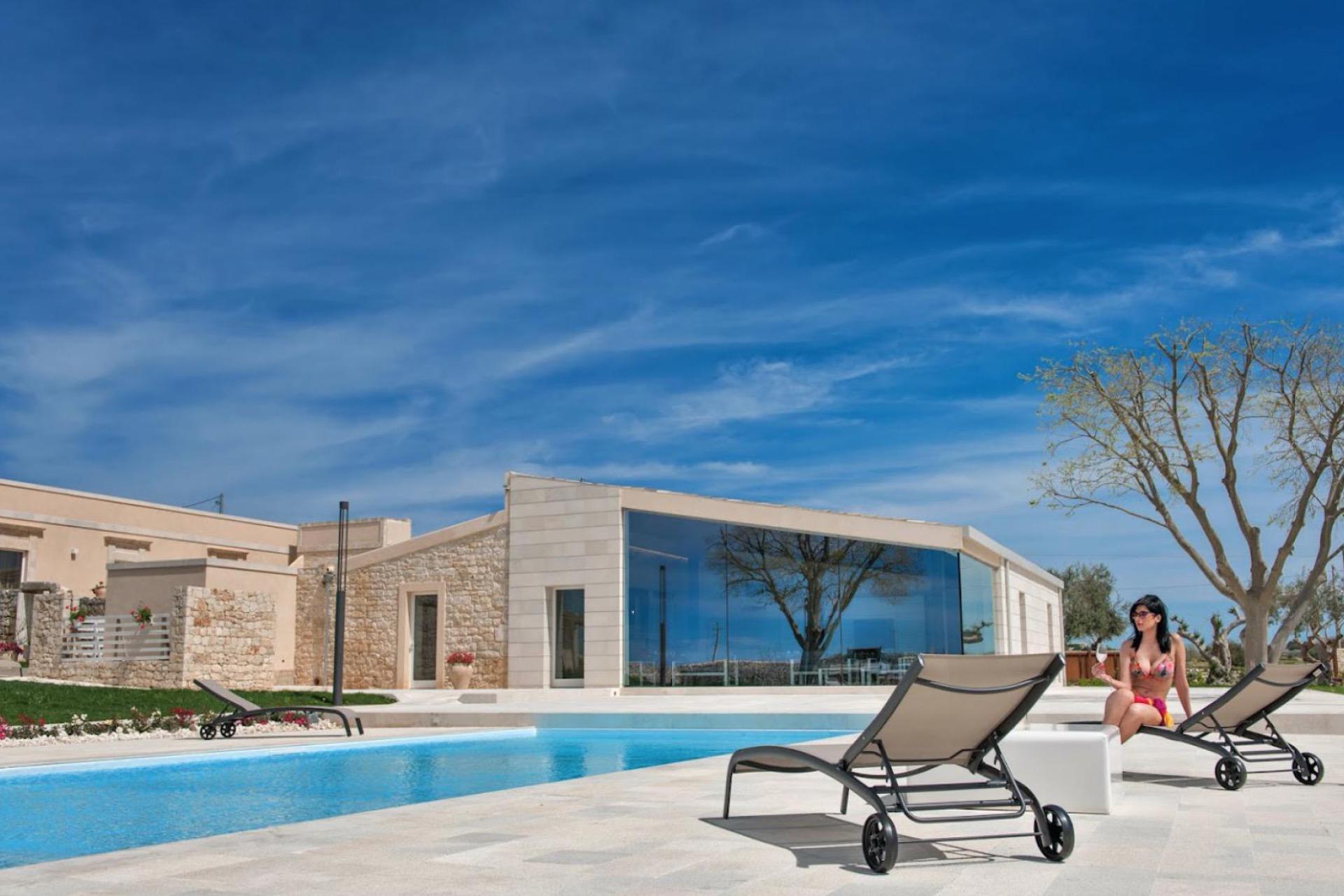 Gerestaureerde agriturismo met goed Siciliaans restaurant