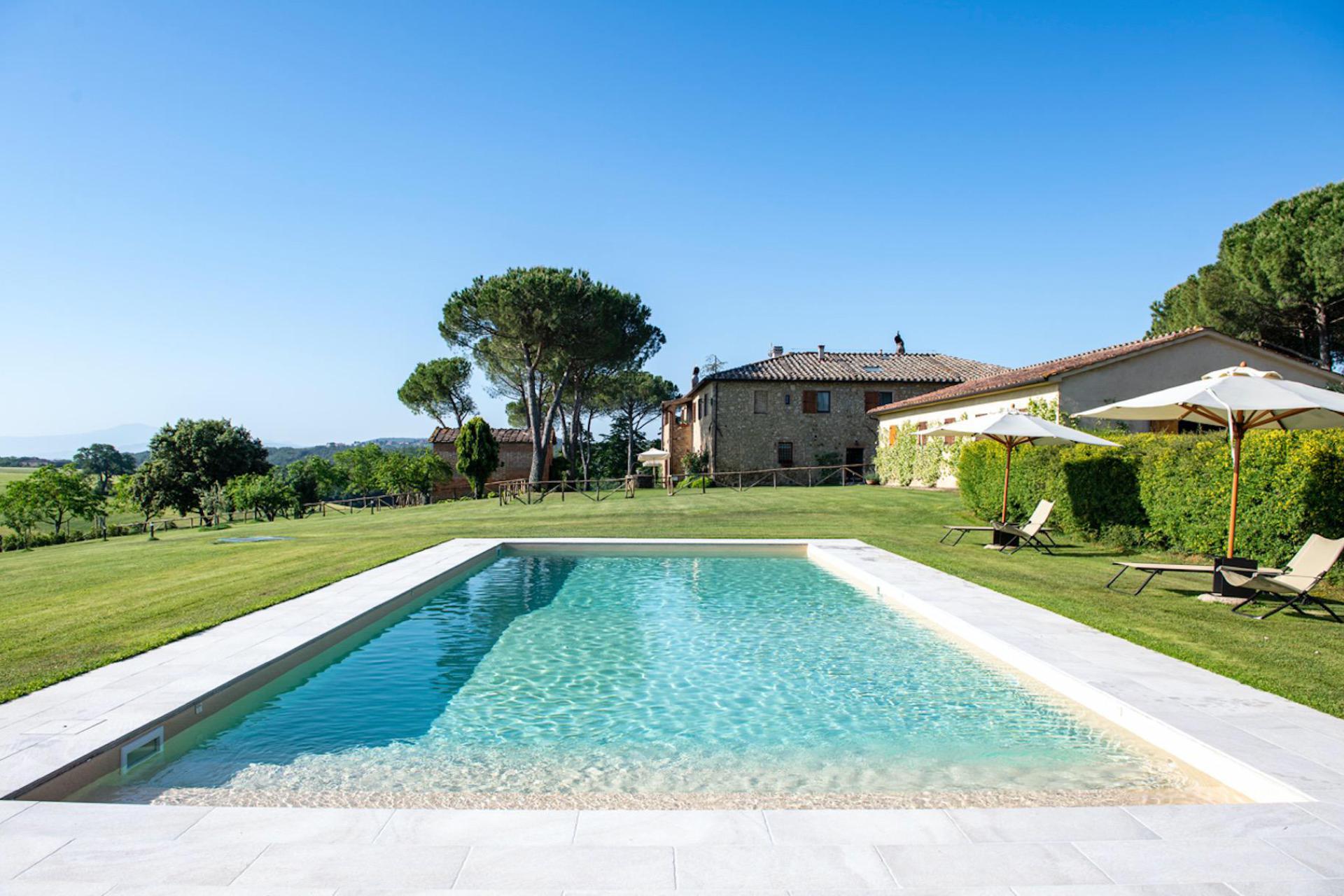 Appartementen bij Siena mét zwembad en groot speelveld | myitaly.nl