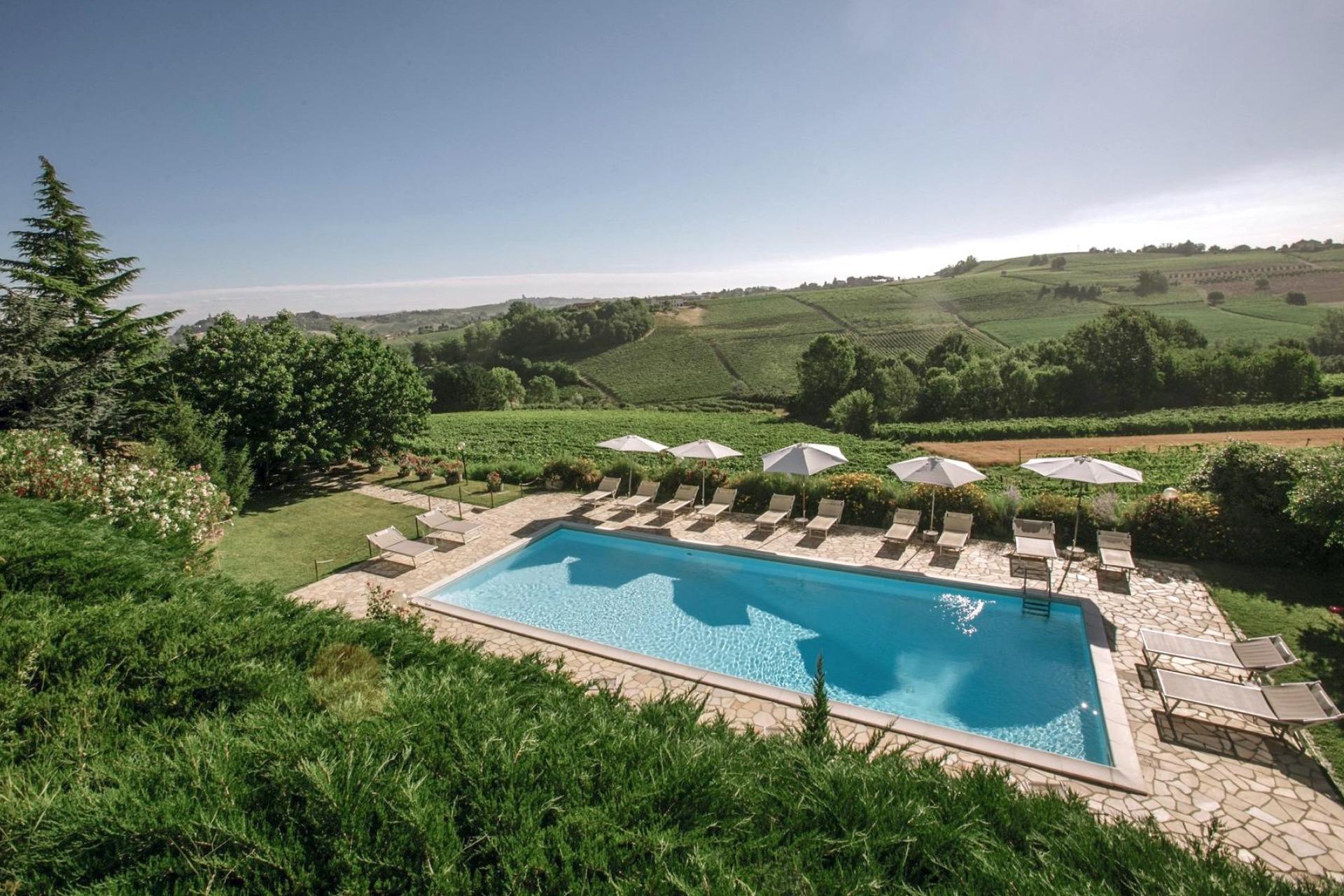 Elegante agriturismo in Piemonte voor wijnliefhebbers