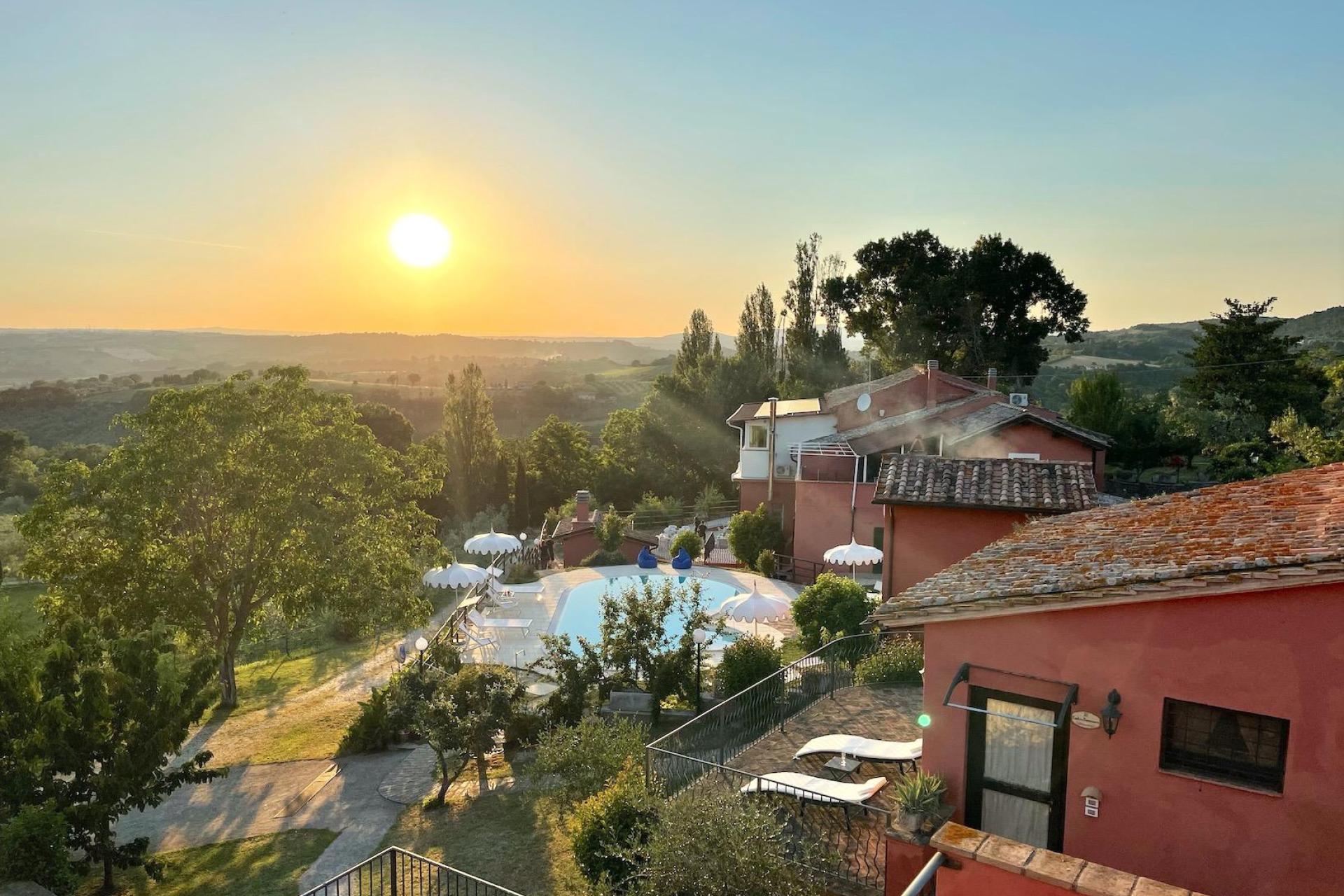 Country house tussen Umbrië en Lazio met restaurant