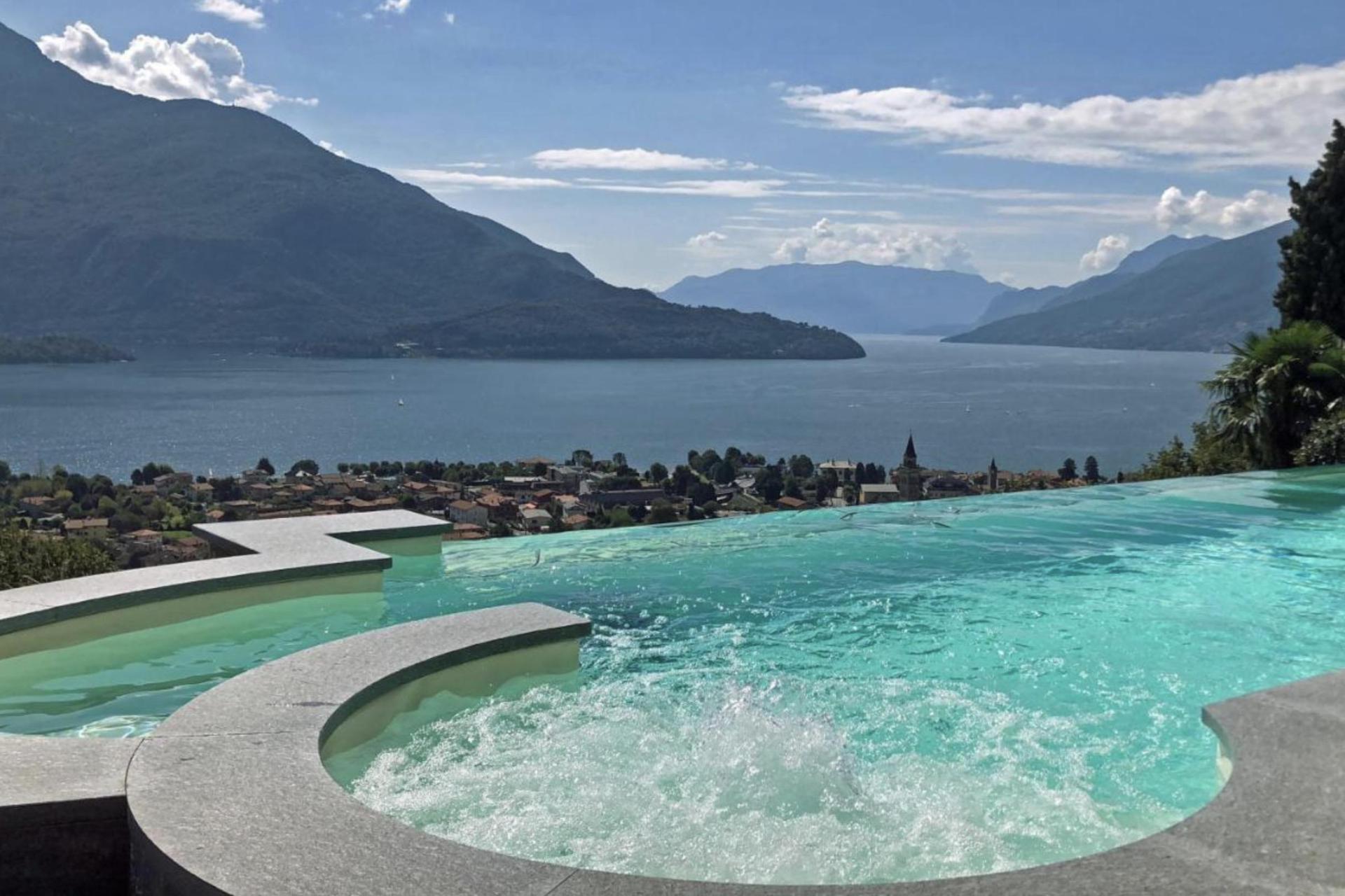 1. Kleine residence met uitzicht op het meer en de bergen