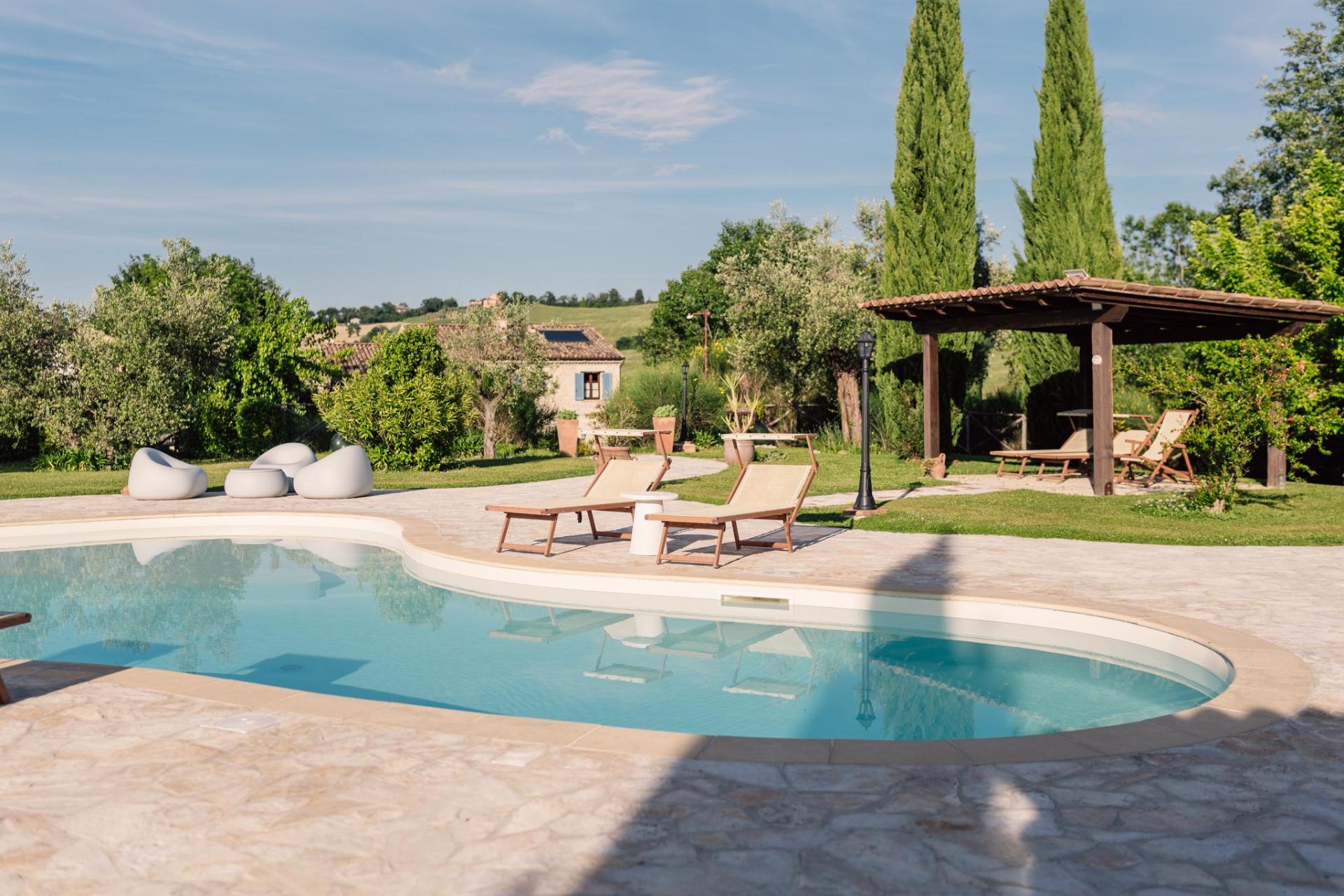 Klein country house in Le Marche