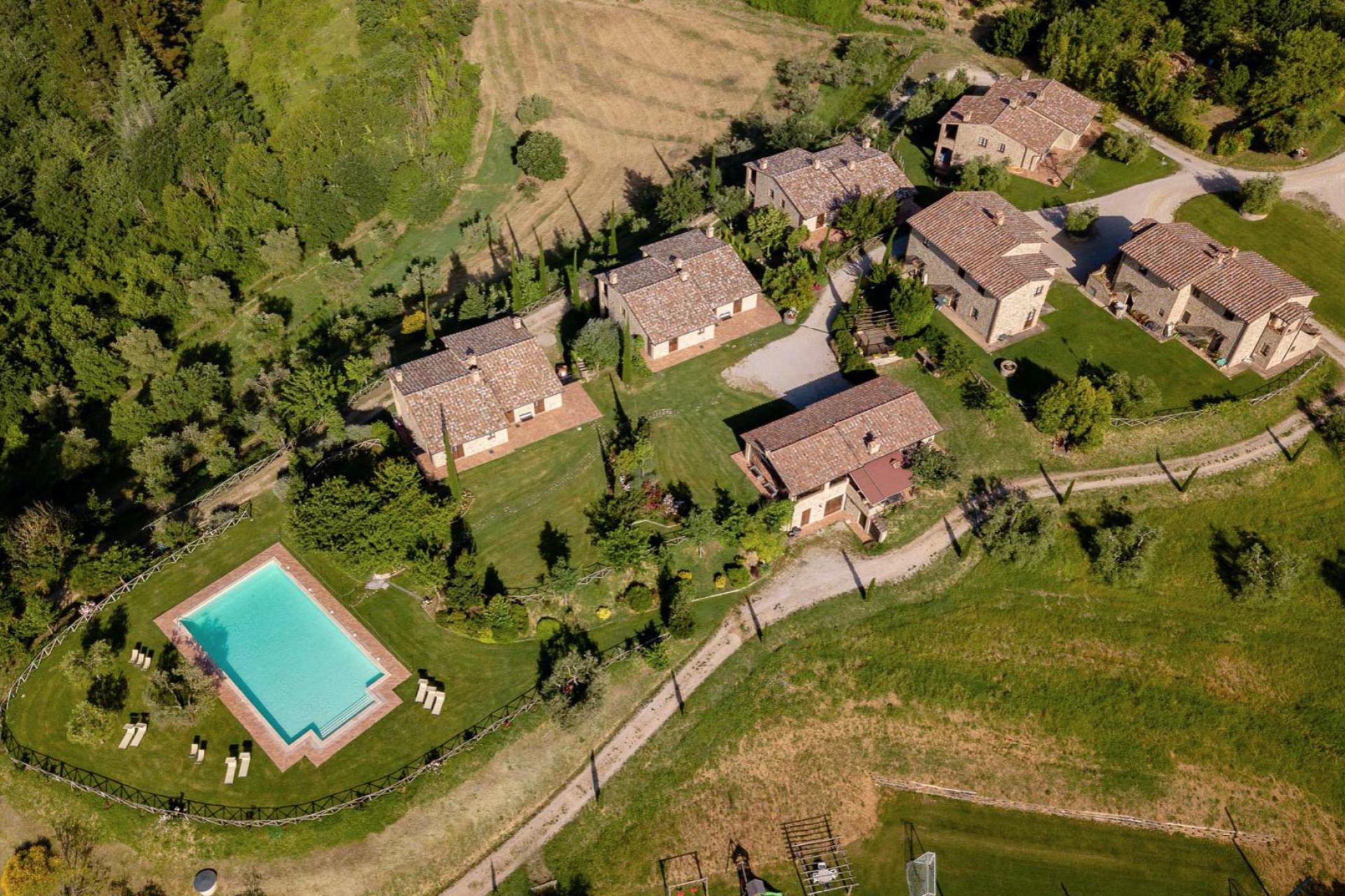 Agriturismo op loopafstand van een dorpje tussen Umbrië en Toscane