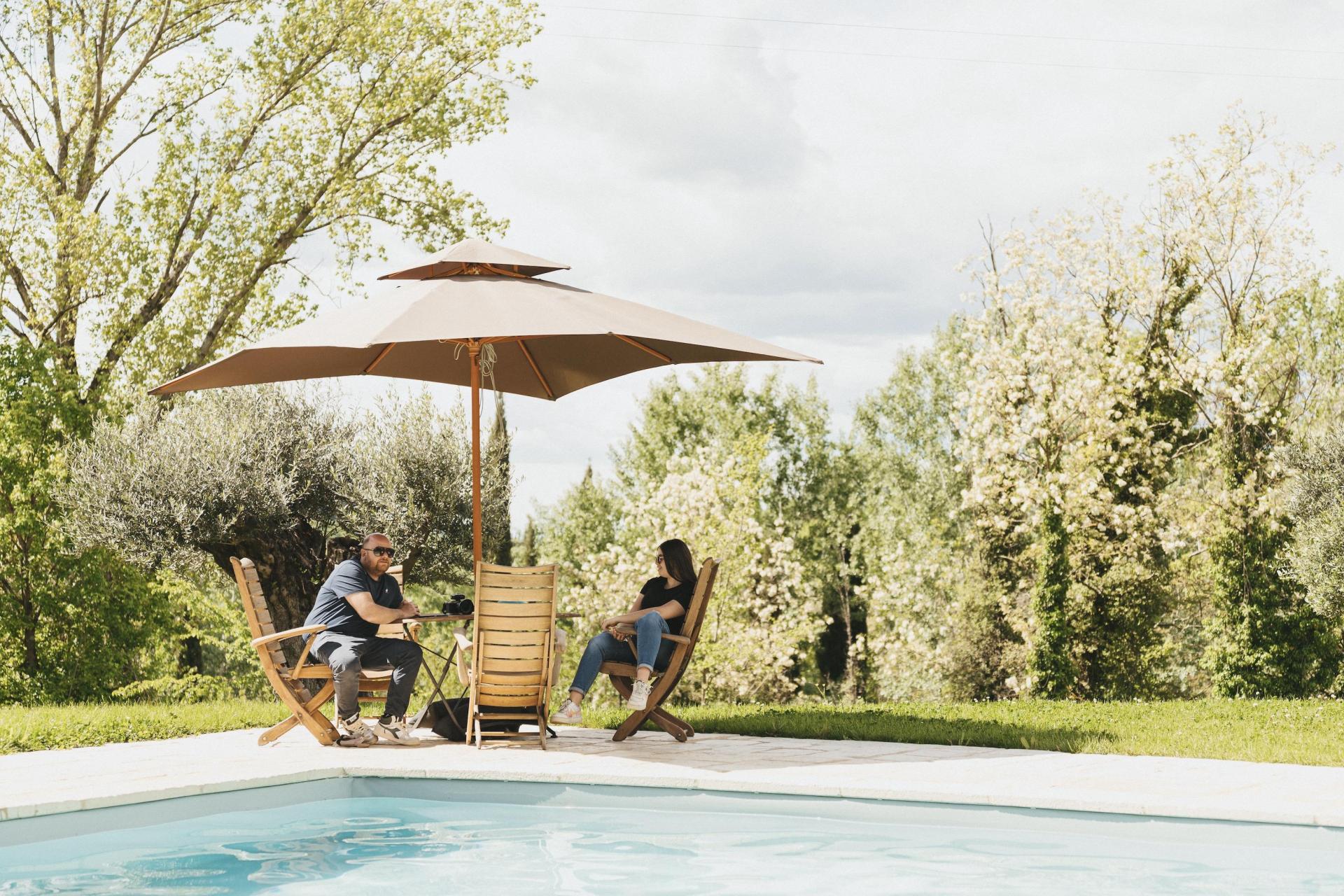 Een kleinschalige borgo met restaurant, midden in Toscane