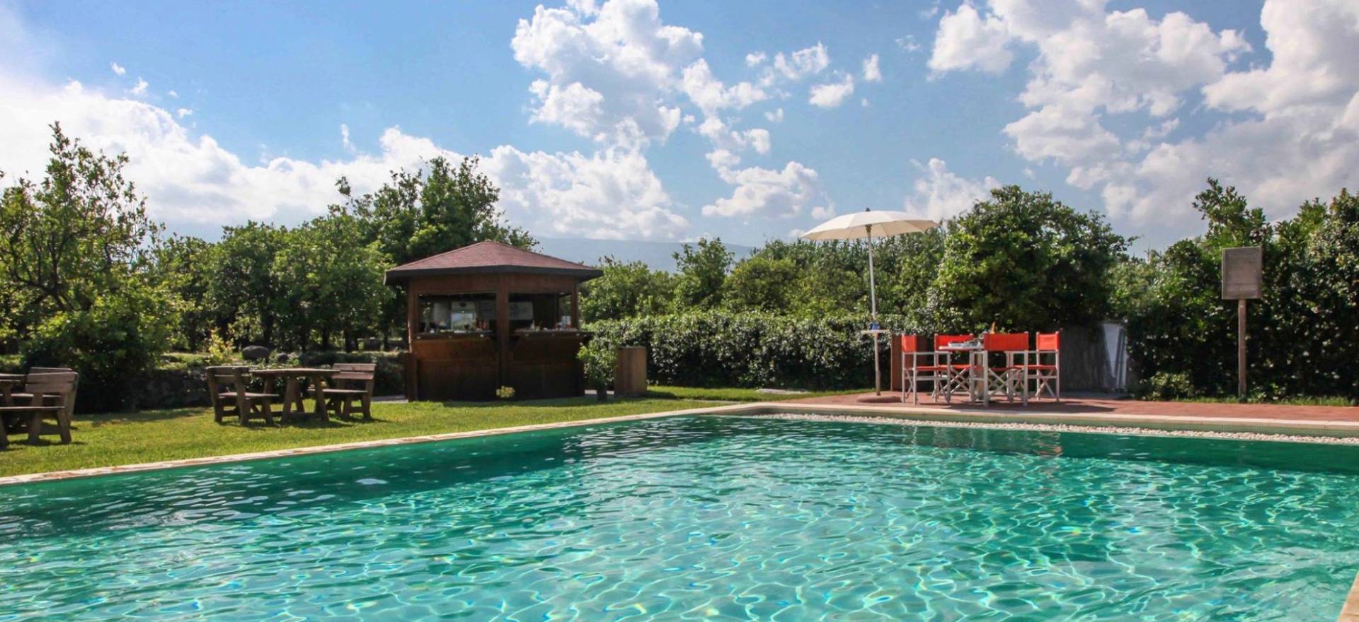 Agriturismo Sicily Agriturismo among citrus trees in Sicily