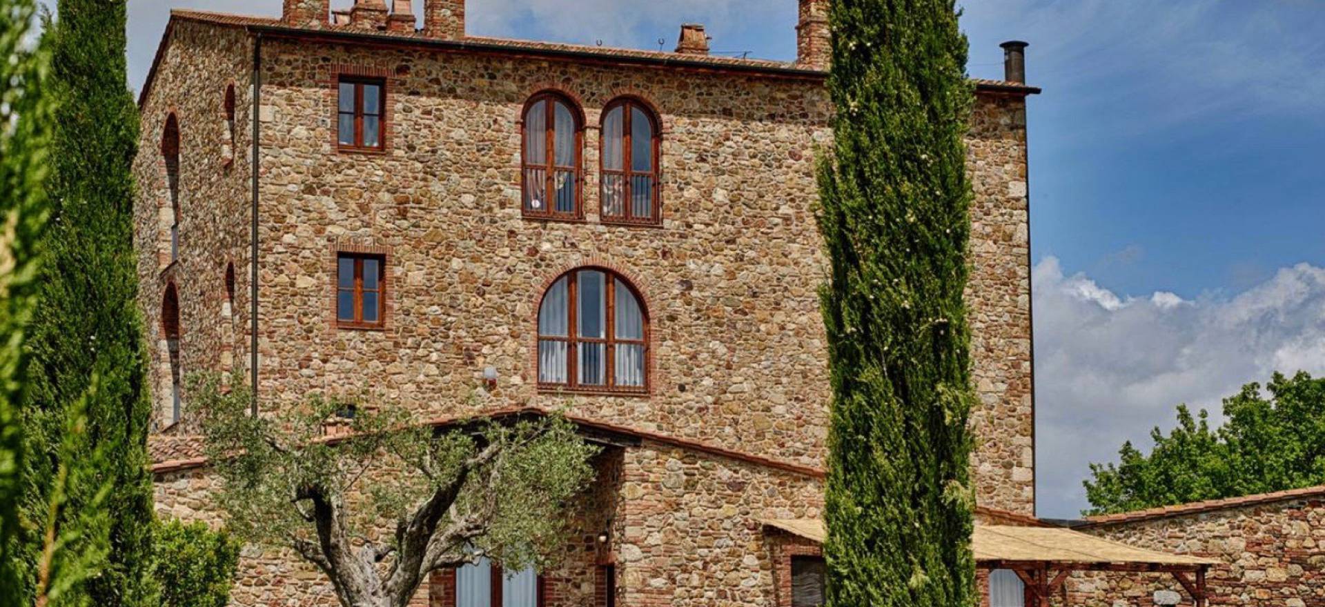 Agriturismo Tuscany Agriturismo in a quiet and rural location in Tuscany