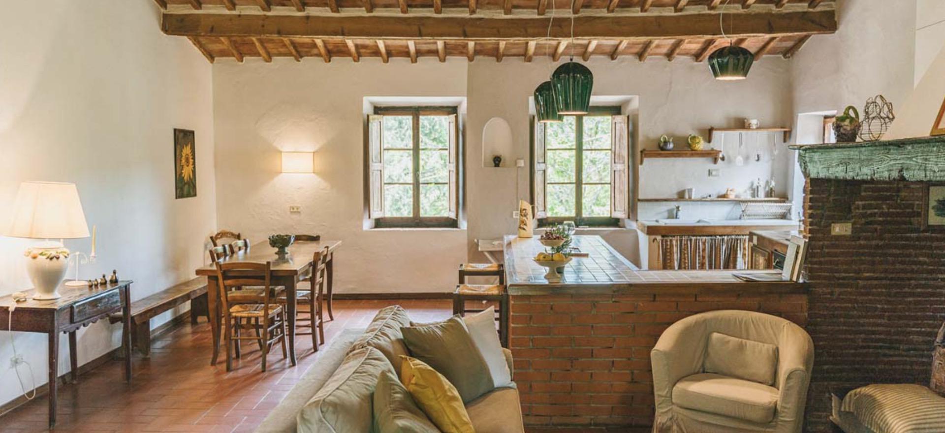 Agriturismo Tuscany Agriturismo in the Chianti region between Florence and Siena