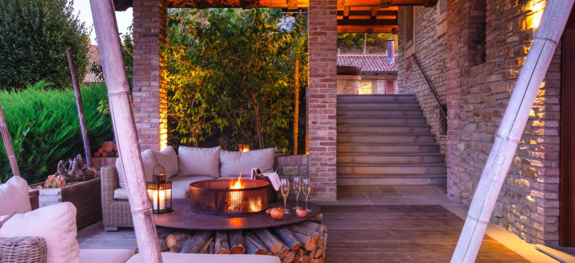 Agriturismo Piedmont Agriturismo in the heart of Piemonte for pure relaxation