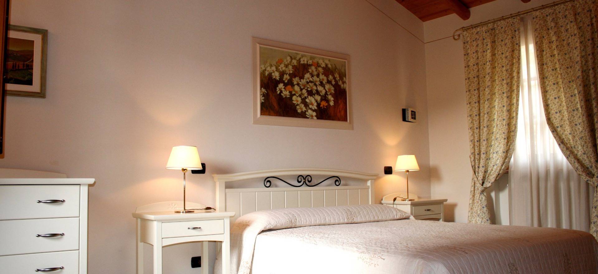 Agriturismo Lake Como and Lake Garda Agriturismo Lake Garda, lovely apartments with terrace