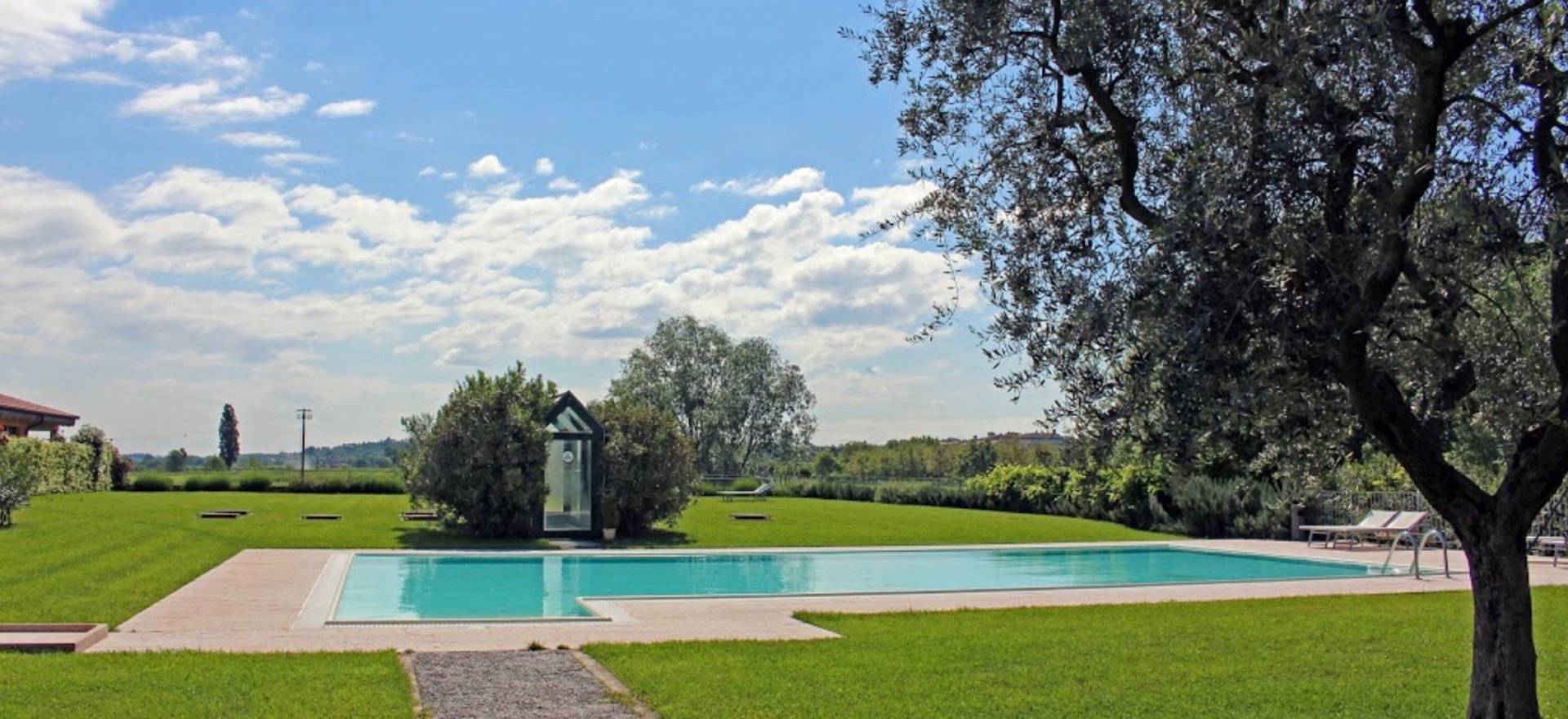 Agriturismo Lake Como and Lake Garda Agriturismo Lake Garda, surrounded by vineyards