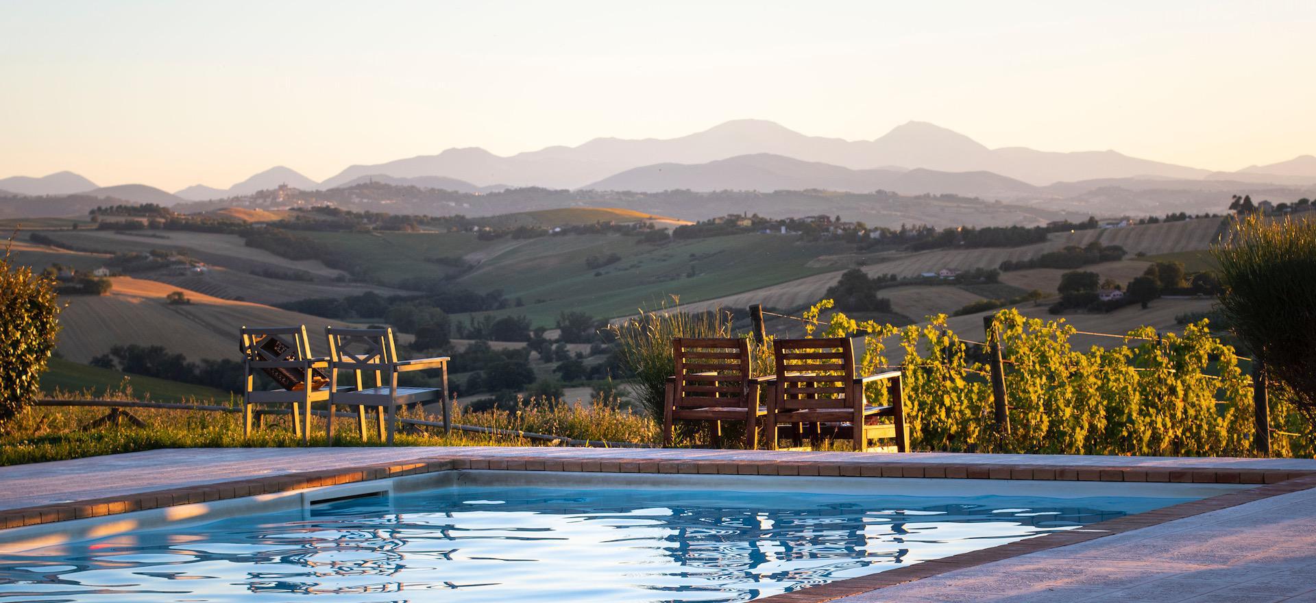 Agriturismo Marche Agriturismo Marche, beautiful rooms, apartments and welcoming