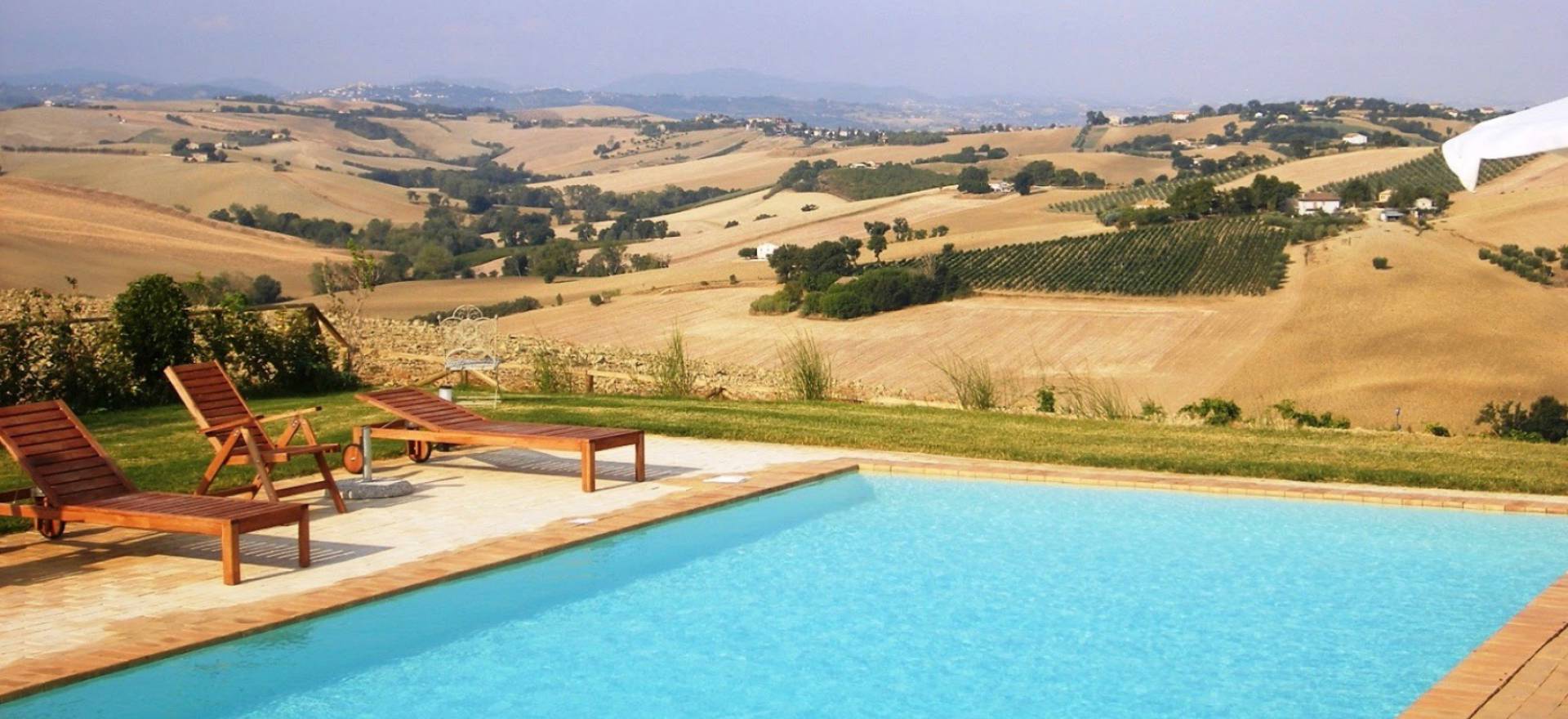 Agriturismo Marche Agriturismo Marche, beautiful rooms, apartments and welcoming