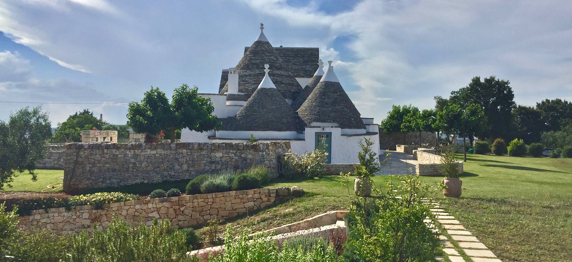 Agriturismo Puglia Agriturismo Puglia, suites in trullo with a view