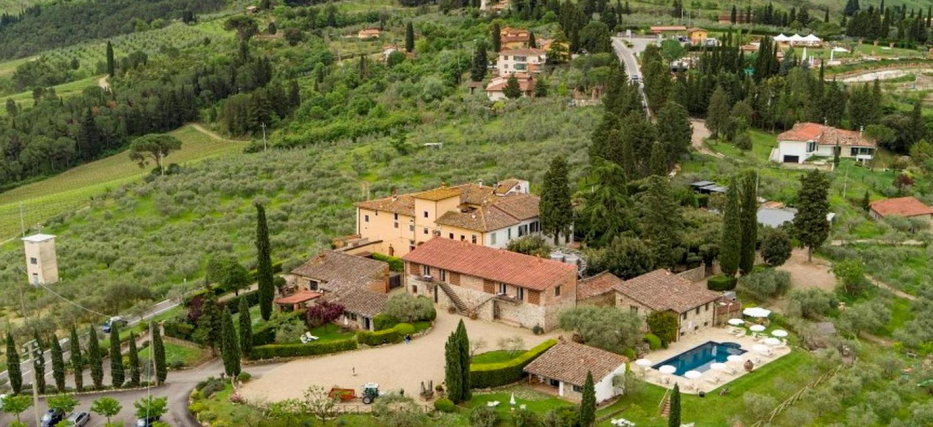 Agriturismo Tuscany Agriturismo surrounded by vineyards near Florence, Tuscany