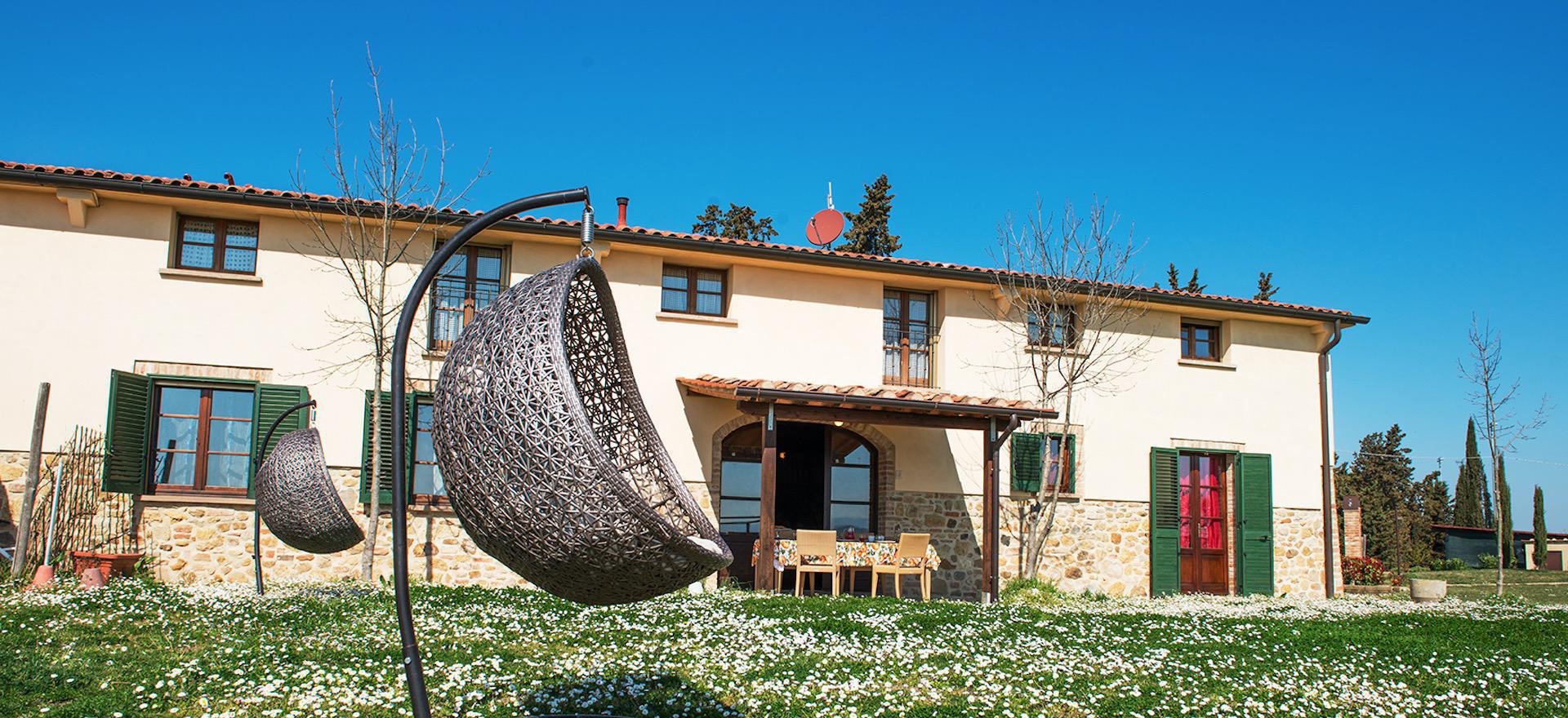 Agriturismo Tuscany Agriturismo Tuscany, kid friendly and super welcoming!