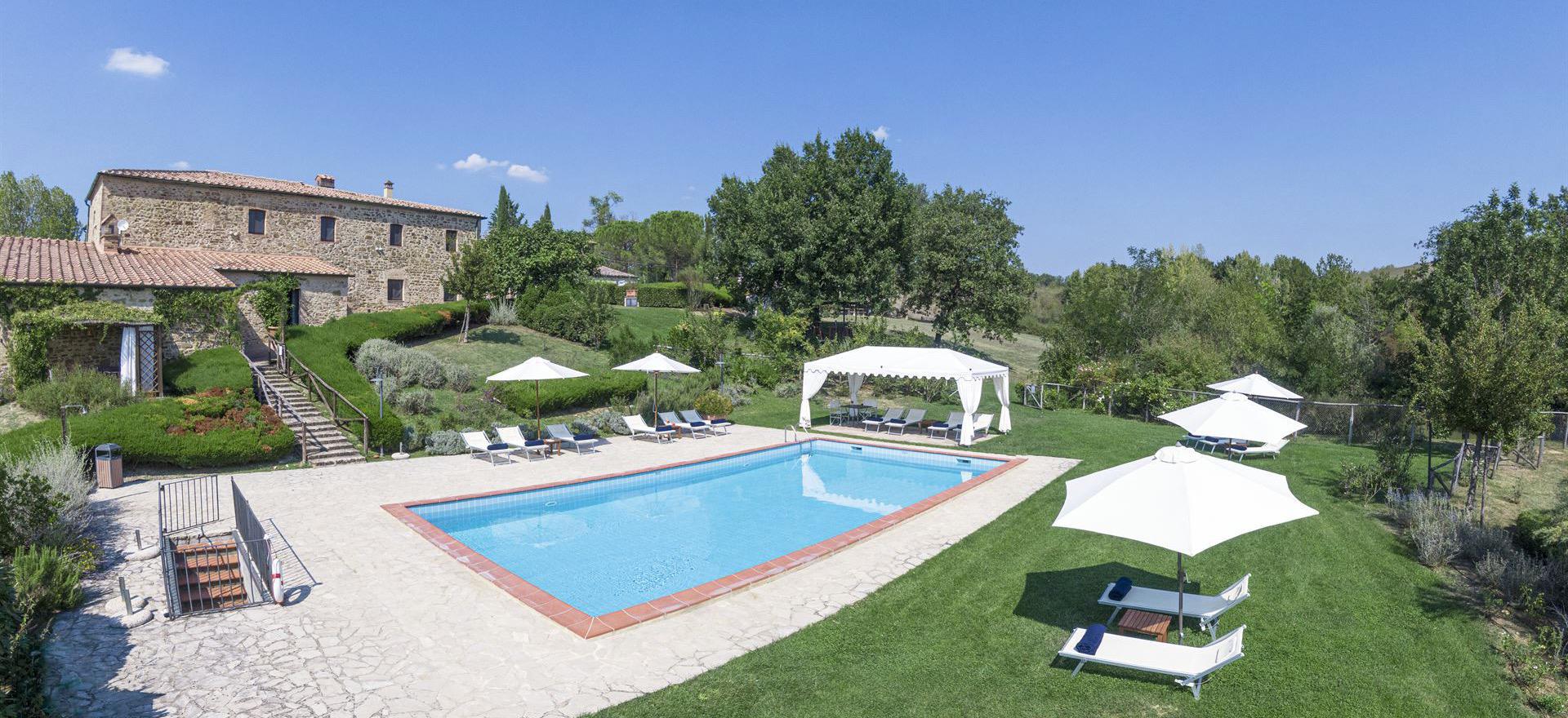 Agriturismo Tuscany Agriturismo Tuscany with tastefully decorated apartments