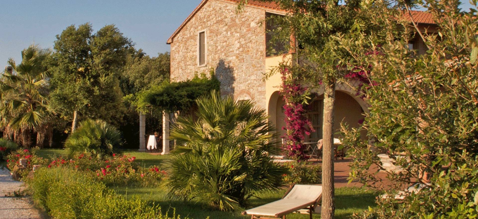 Agriturismo Tuscany Agriturismo with restaurant near the Tuscan coast