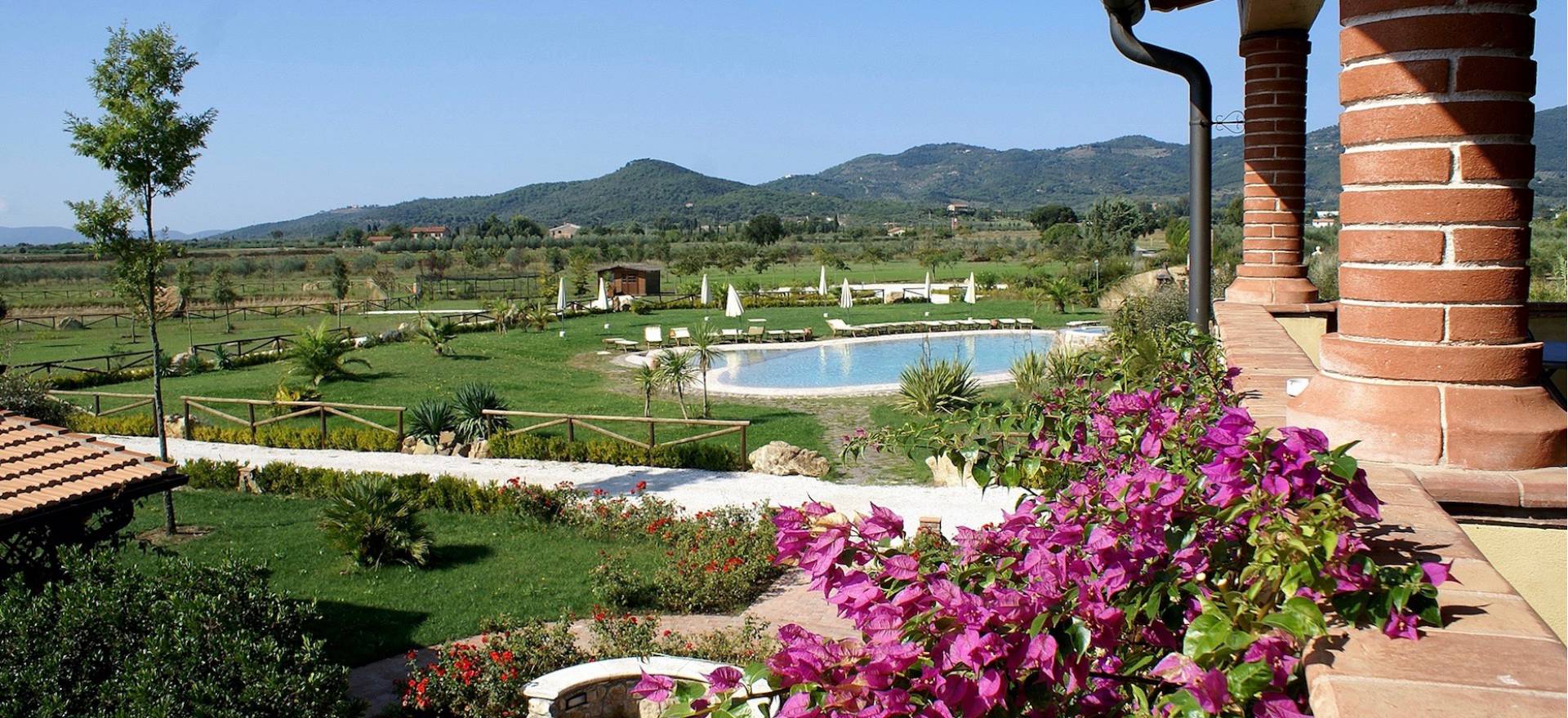 Agriturismo Tuscany Agriturismo with restaurant near the Tuscan coast