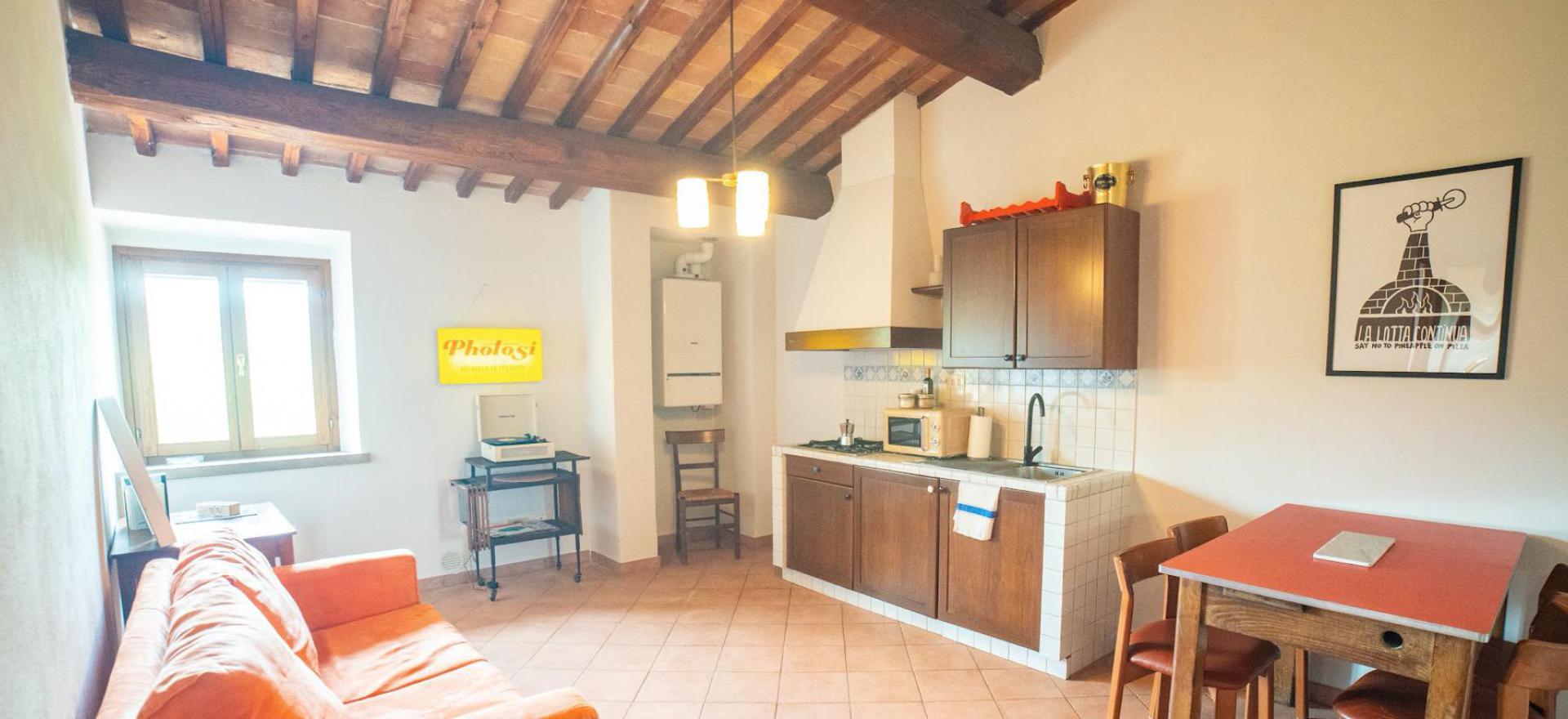 Agriturismo Tuscany Authentic agriturismo in Tuscany with great views