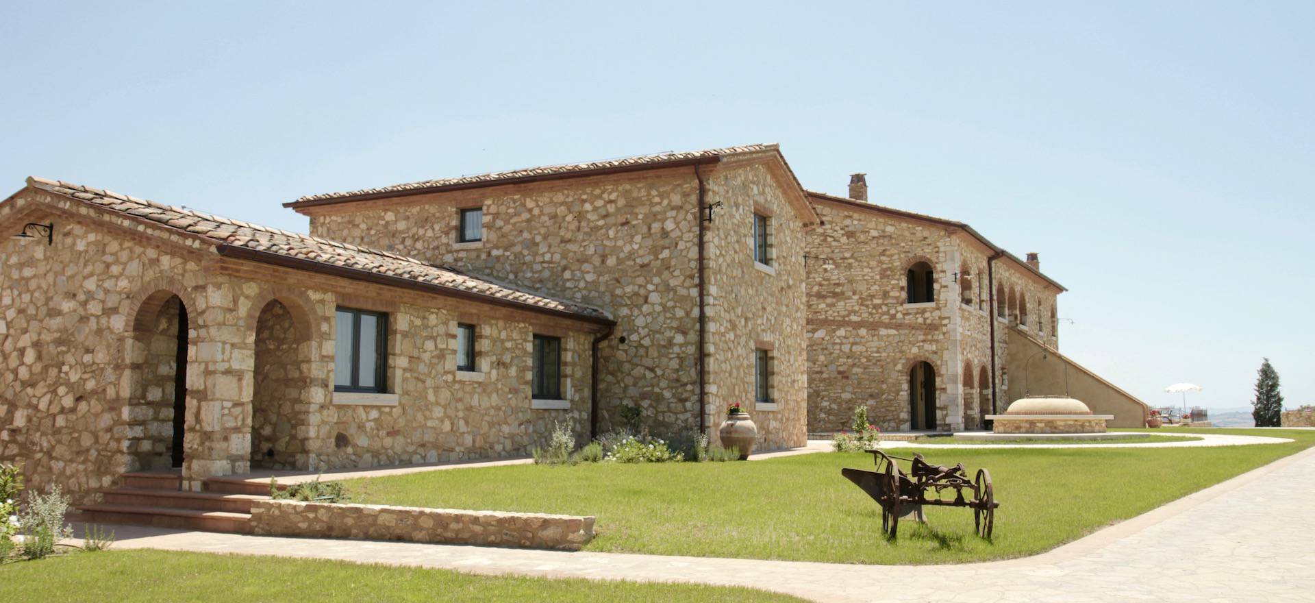 Agriturismo Tuscany Beautiful olive farm Agriturismo east of Siena