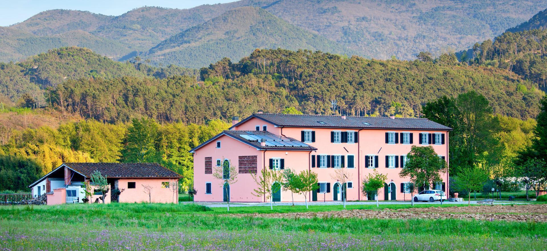 Agriturismo Tuscany Child friendly and cozy agriturismo near Lucca